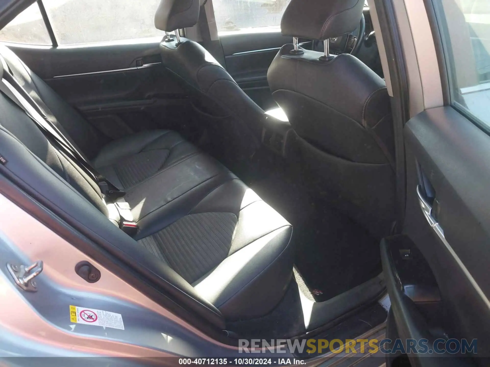 8 Photograph of a damaged car 4T1B11HK9KU212100 TOYOTA CAMRY 2019