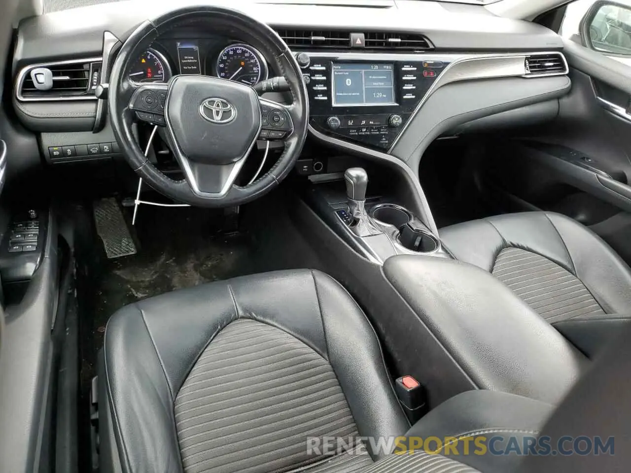 8 Photograph of a damaged car 4T1B11HK9KU217202 TOYOTA CAMRY 2019