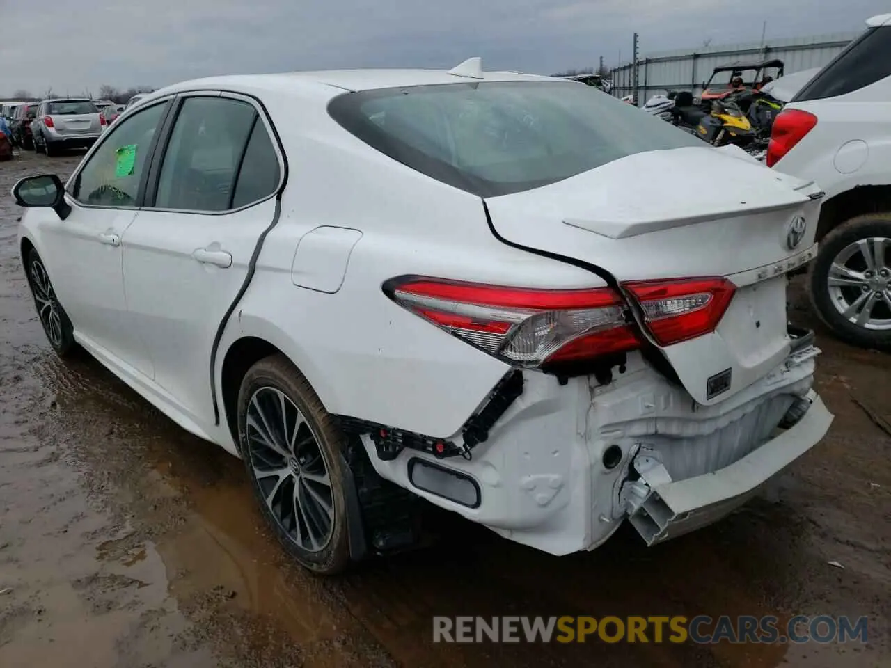 3 Photograph of a damaged car 4T1B11HK9KU227776 TOYOTA CAMRY 2019