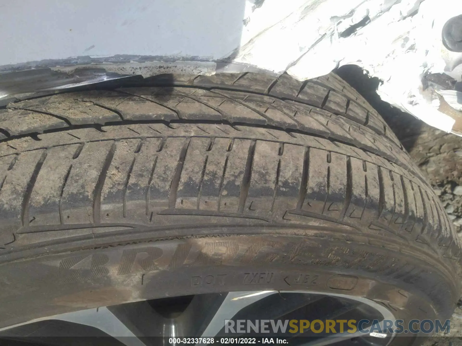 13 Photograph of a damaged car 4T1B11HK9KU234789 TOYOTA CAMRY 2019