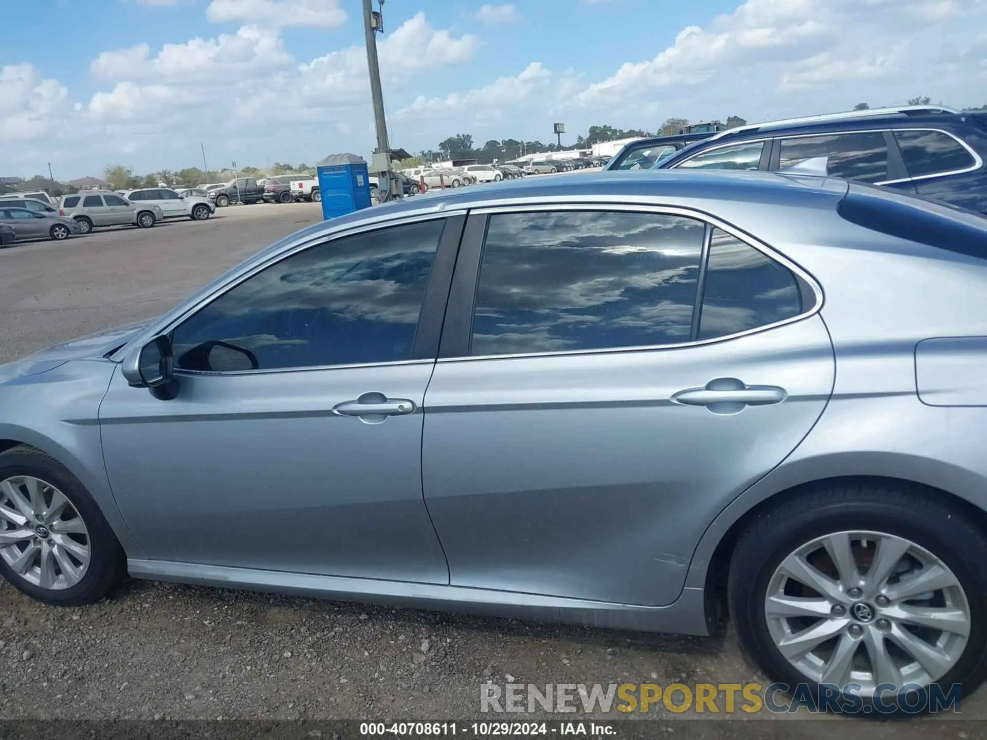 13 Photograph of a damaged car 4T1B11HK9KU241385 TOYOTA CAMRY 2019