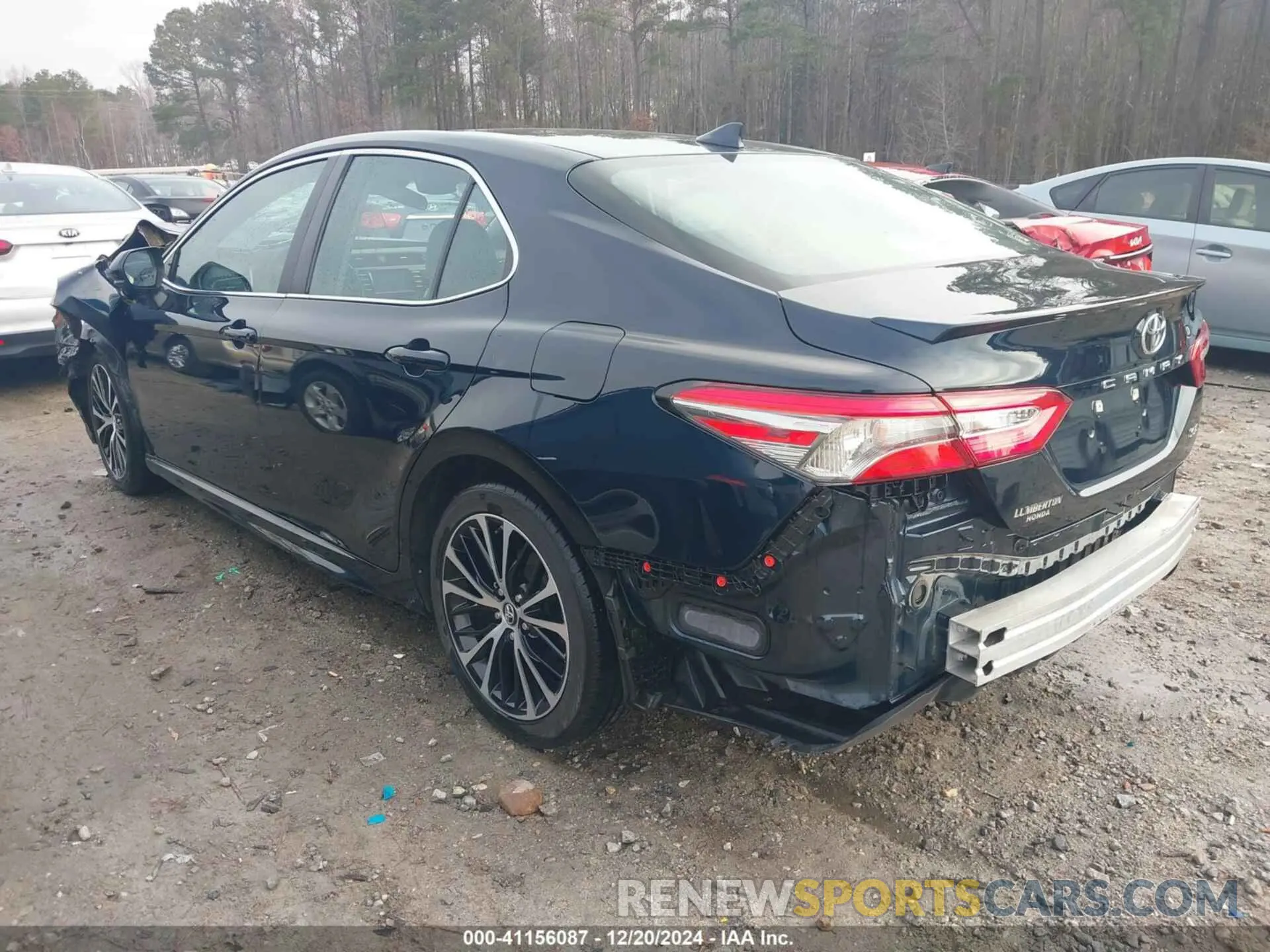 3 Photograph of a damaged car 4T1B11HK9KU245727 TOYOTA CAMRY 2019