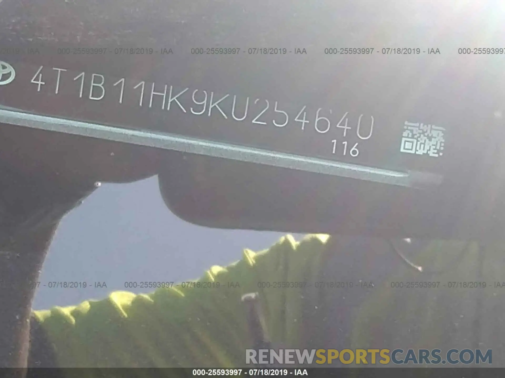 9 Photograph of a damaged car 4T1B11HK9KU254640 TOYOTA CAMRY 2019