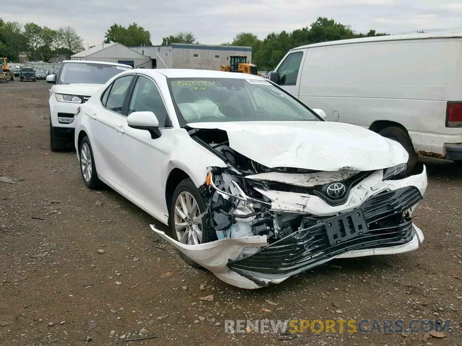 1 Photograph of a damaged car 4T1B11HK9KU257151 TOYOTA CAMRY 2019