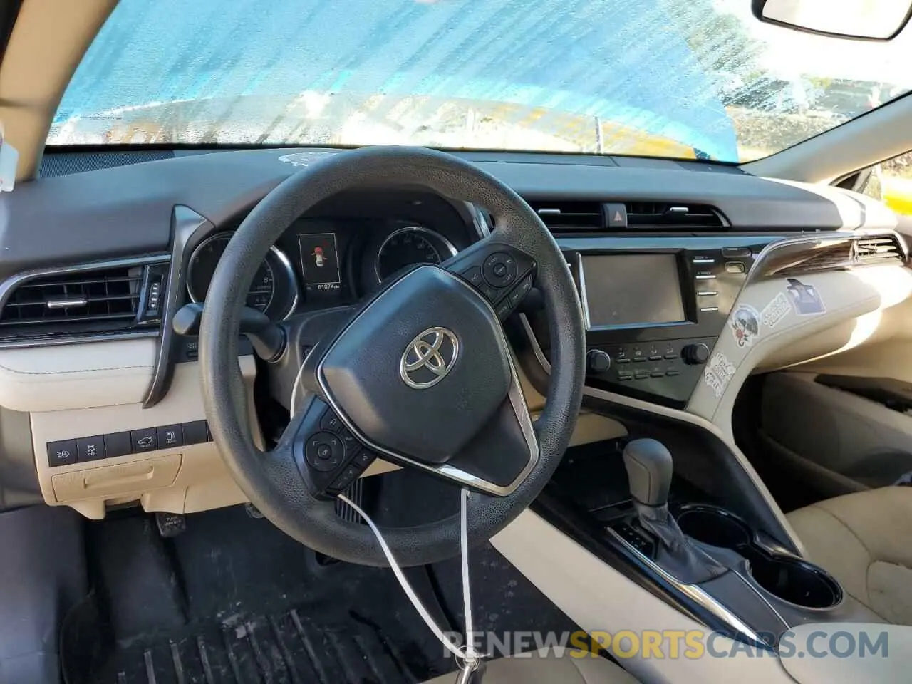 8 Photograph of a damaged car 4T1B11HK9KU260910 TOYOTA CAMRY 2019