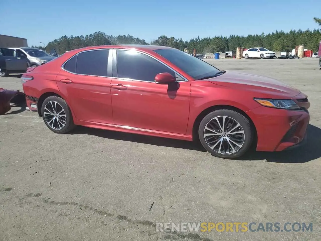 4 Photograph of a damaged car 4T1B11HK9KU266383 TOYOTA CAMRY 2019