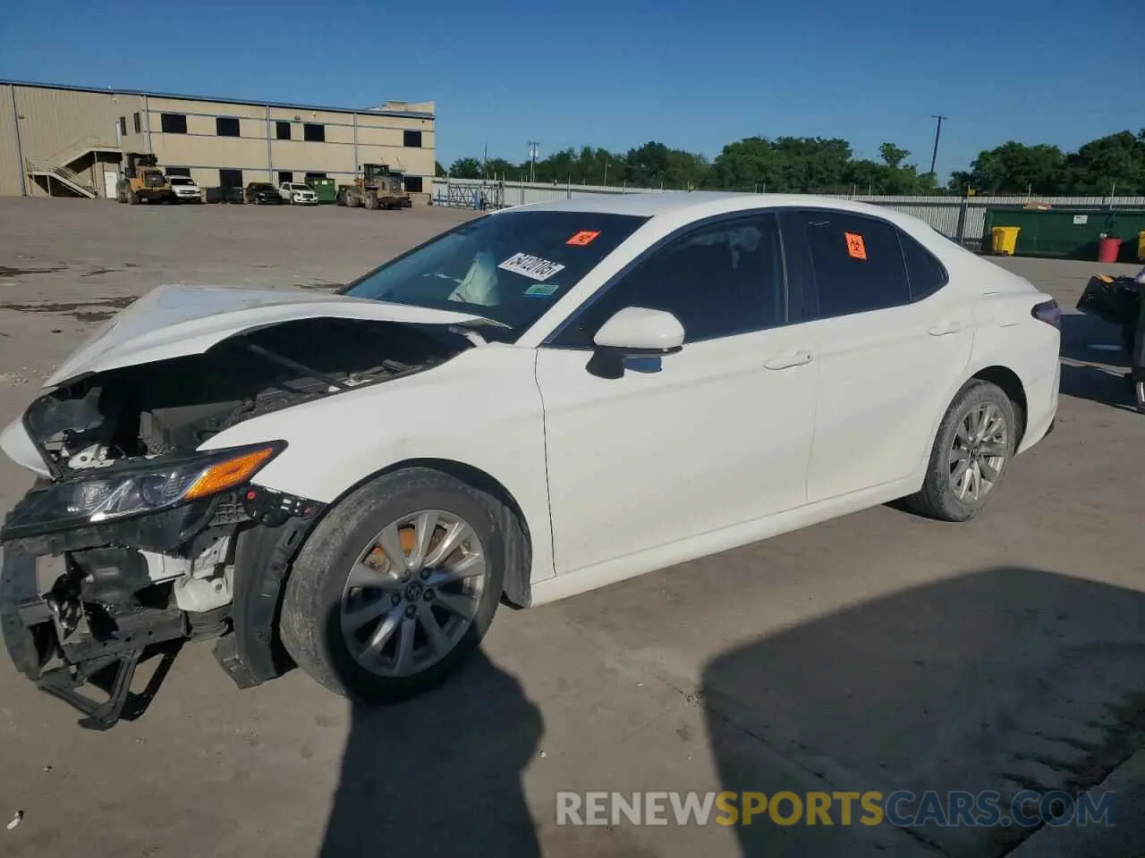 1 Фотография поврежденного автомобиля 4T1B11HK9KU267193 TOYOTA CAMRY 2019