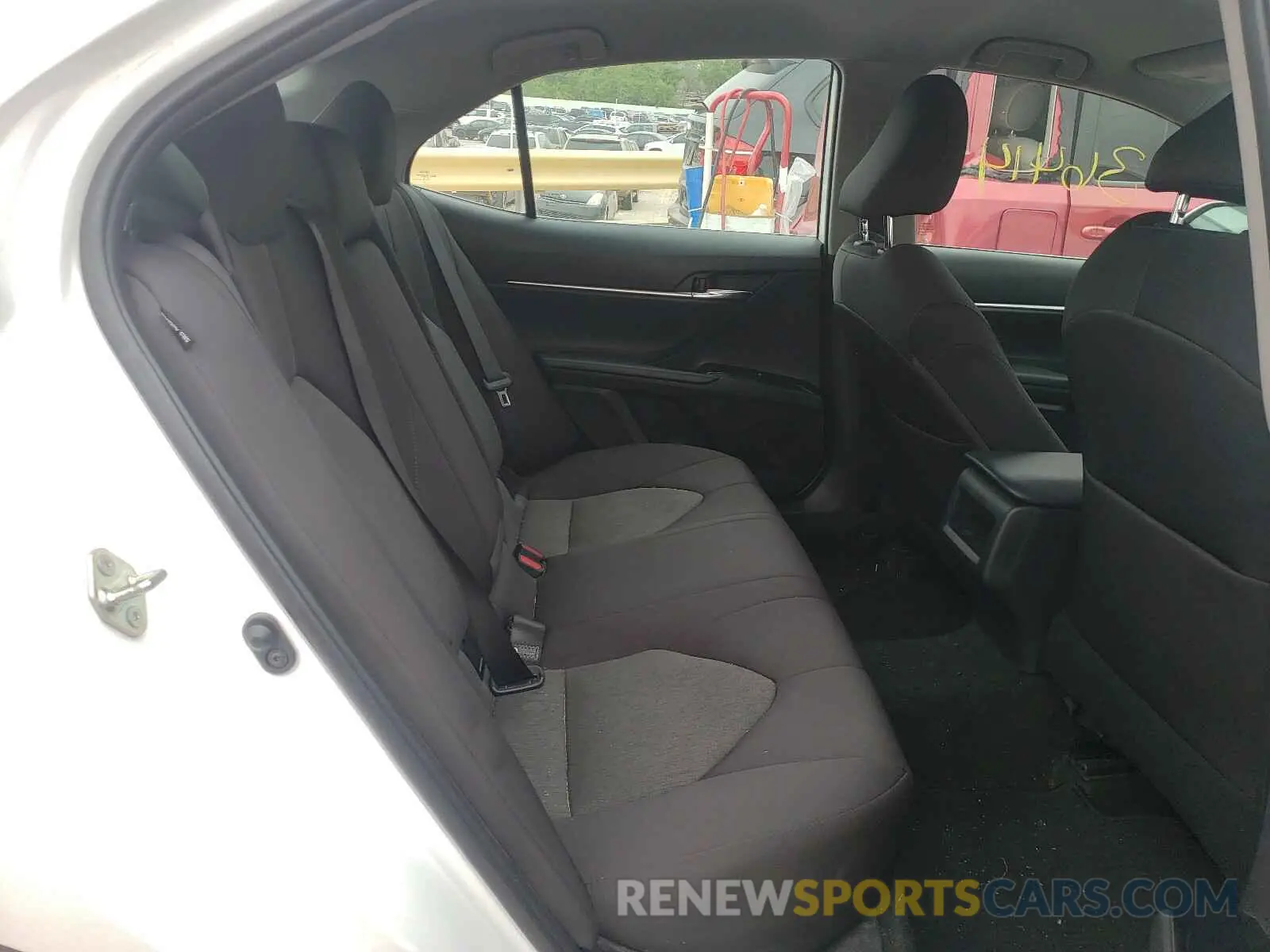 6 Photograph of a damaged car 4T1B11HK9KU267999 TOYOTA CAMRY 2019