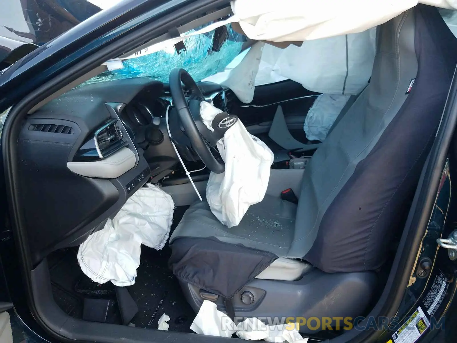 5 Photograph of a damaged car 4T1B11HK9KU278517 TOYOTA CAMRY 2019