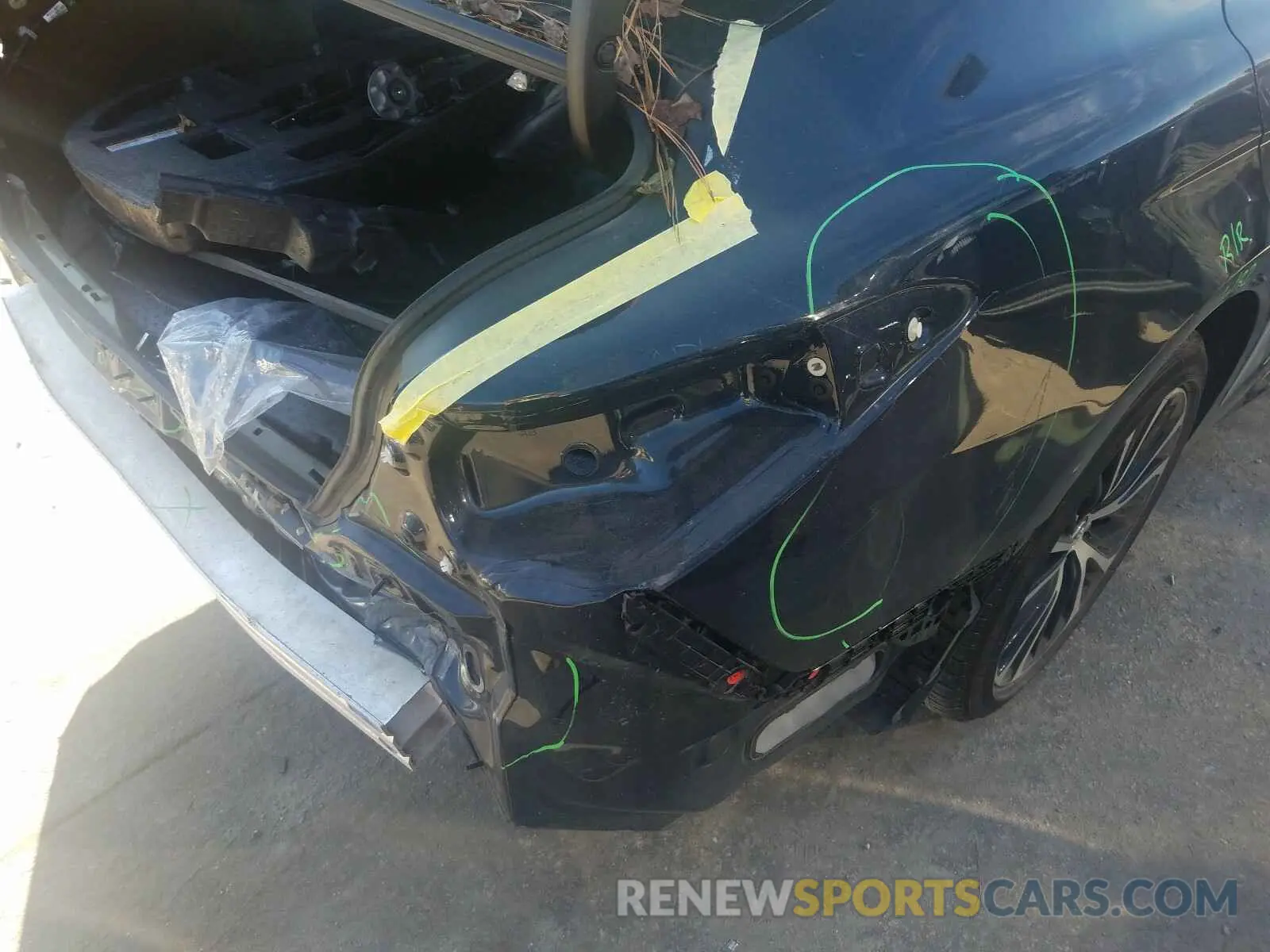 9 Photograph of a damaged car 4T1B11HK9KU280381 TOYOTA CAMRY 2019