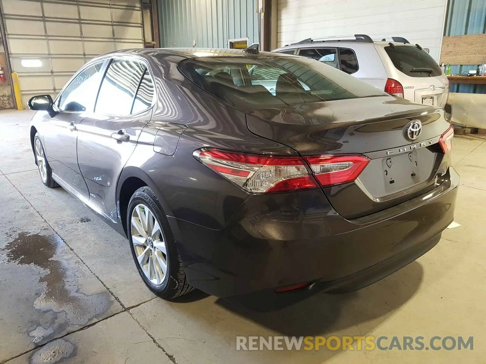 3 Photograph of a damaged car 4T1B11HK9KU287170 TOYOTA CAMRY 2019