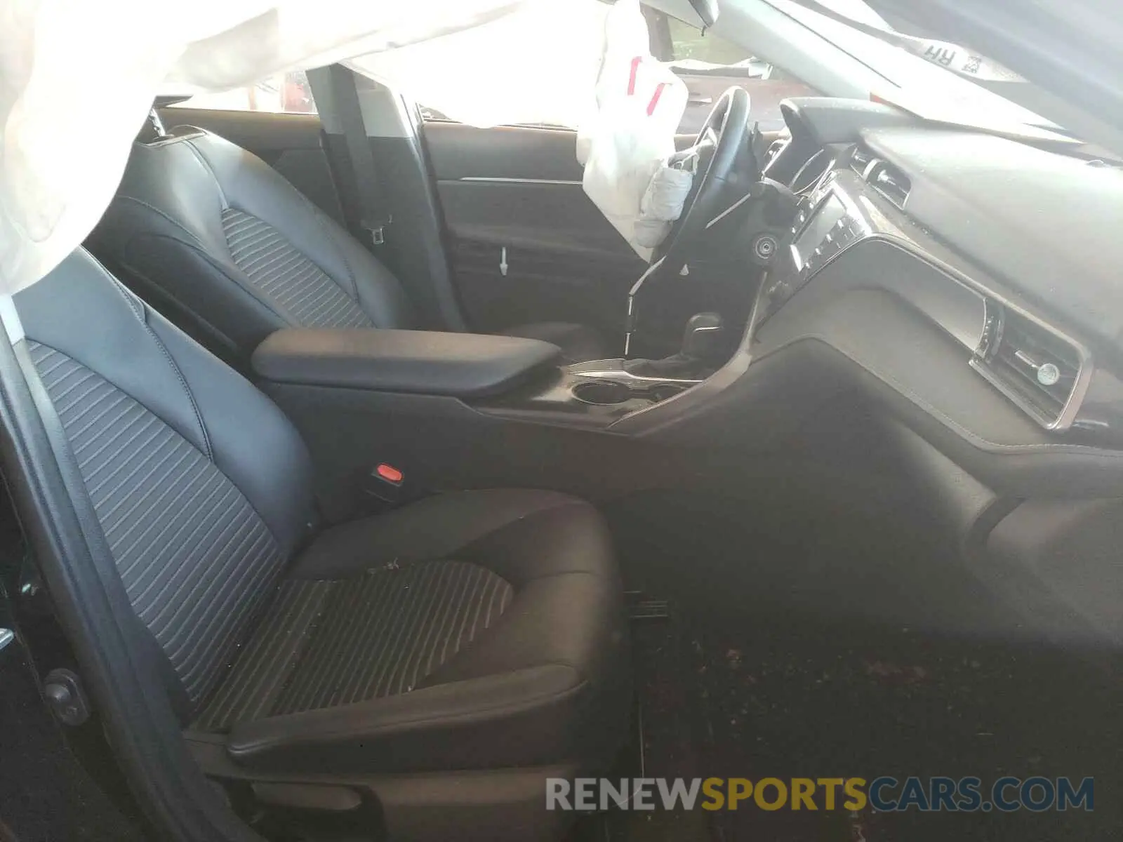 5 Photograph of a damaged car 4T1B11HK9KU292594 TOYOTA CAMRY 2019