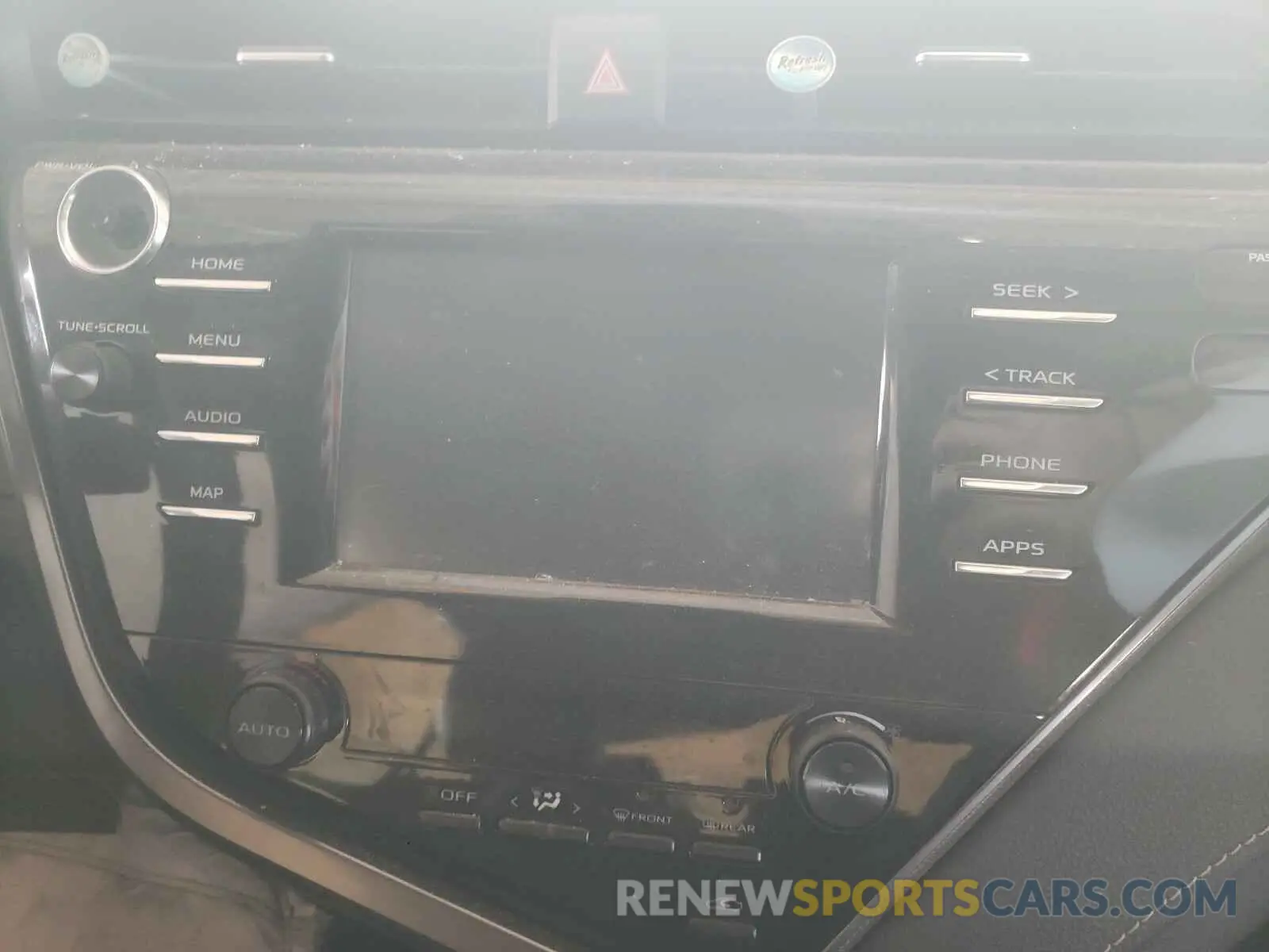9 Photograph of a damaged car 4T1B11HK9KU292594 TOYOTA CAMRY 2019