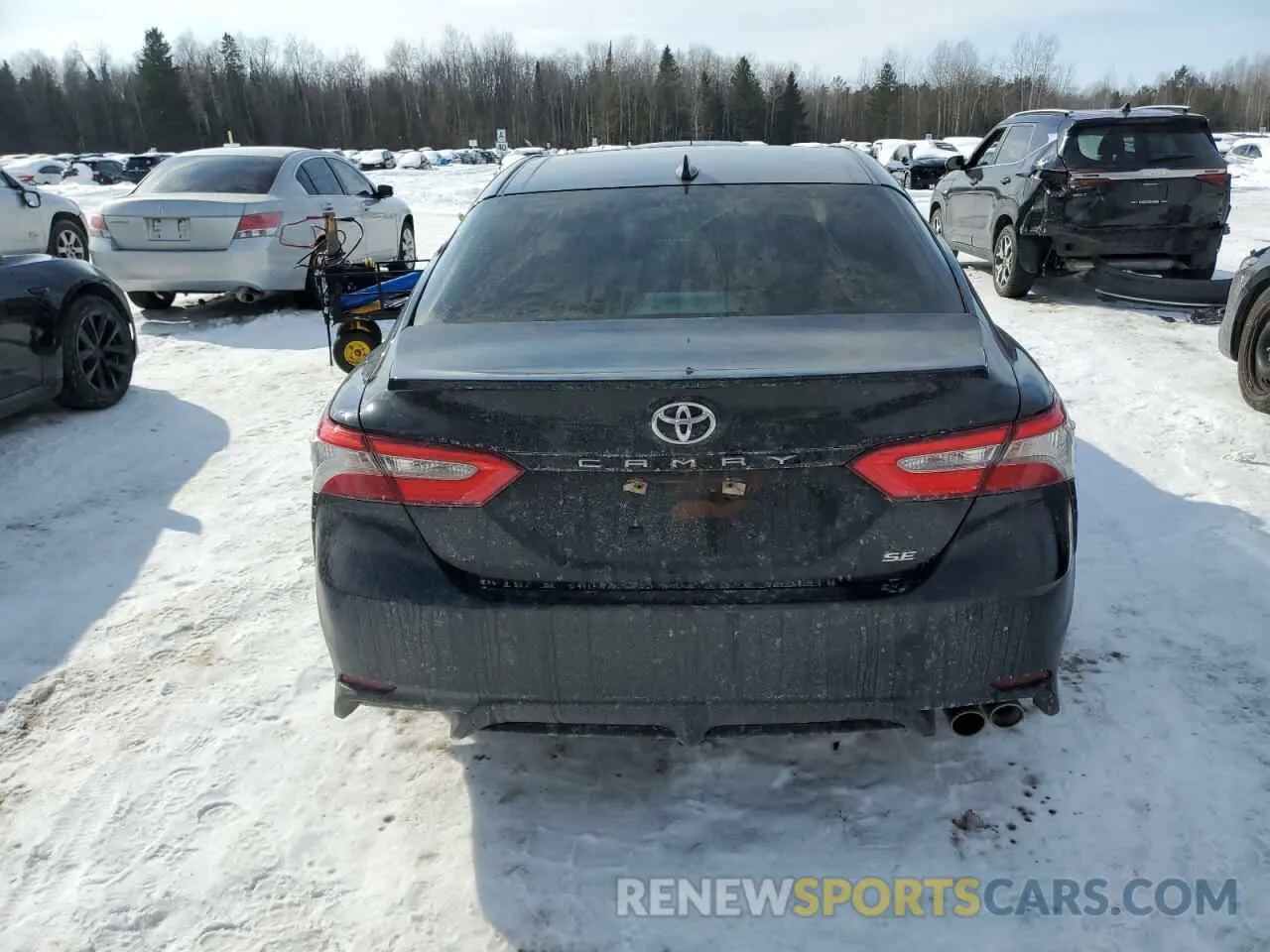 6 Photograph of a damaged car 4T1B11HK9KU679372 TOYOTA CAMRY 2019