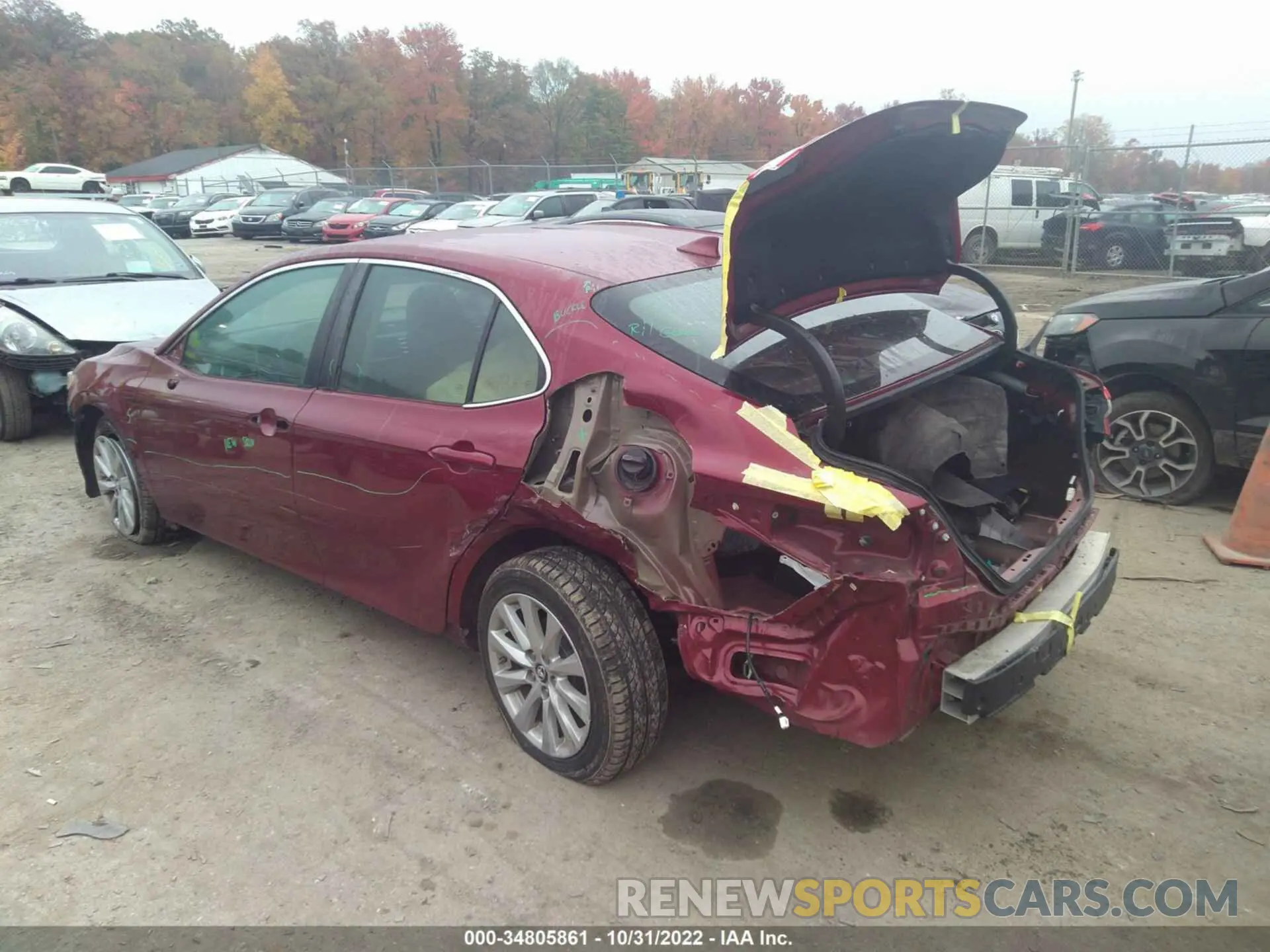 3 Photograph of a damaged car 4T1B11HK9KU687679 TOYOTA CAMRY 2019