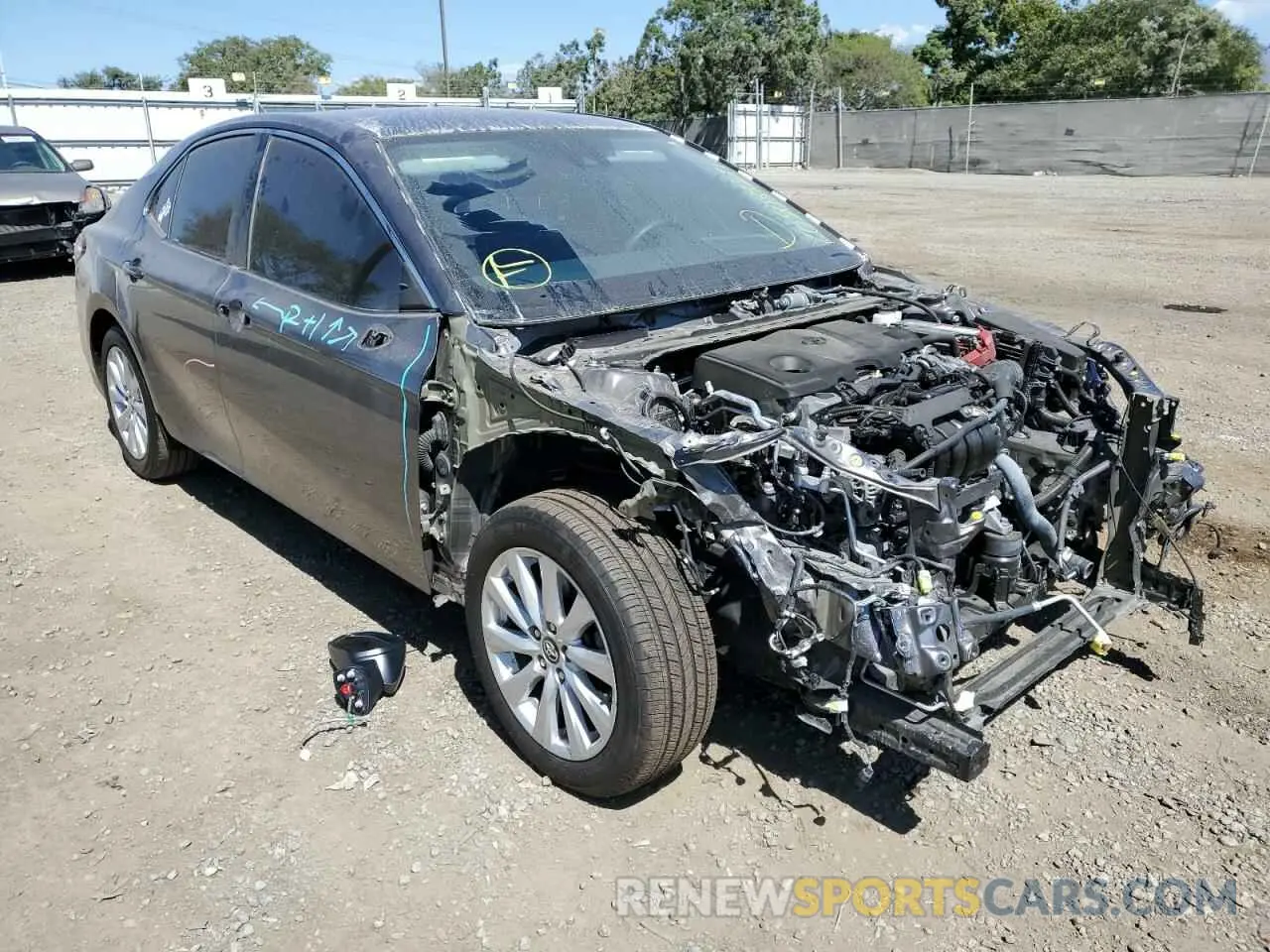 1 Photograph of a damaged car 4T1B11HK9KU697192 TOYOTA CAMRY 2019