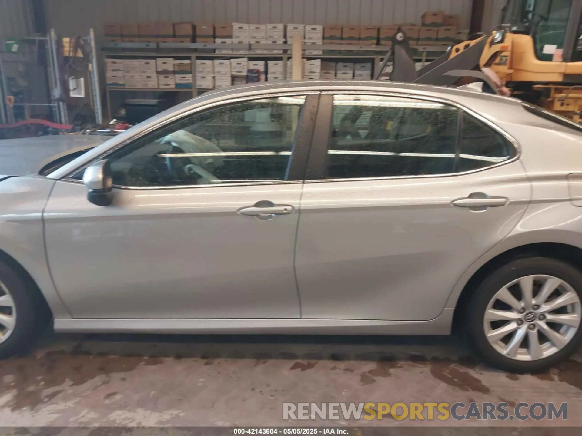 14 Photograph of a damaged car 4T1B11HK9KU706344 TOYOTA CAMRY 2019