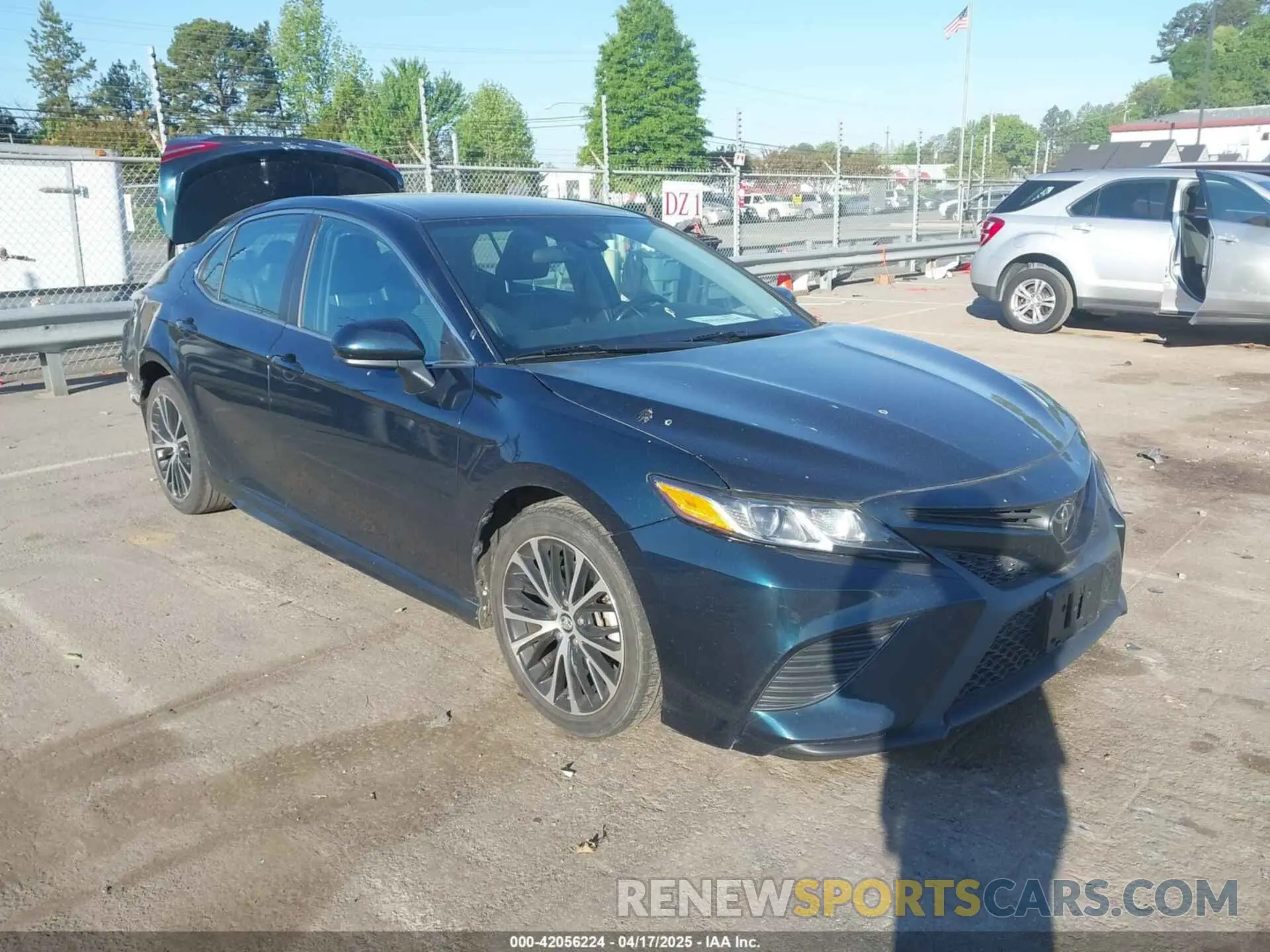 1 Фотография поврежденного автомобиля 4T1B11HK9KU706750 TOYOTA CAMRY 2019