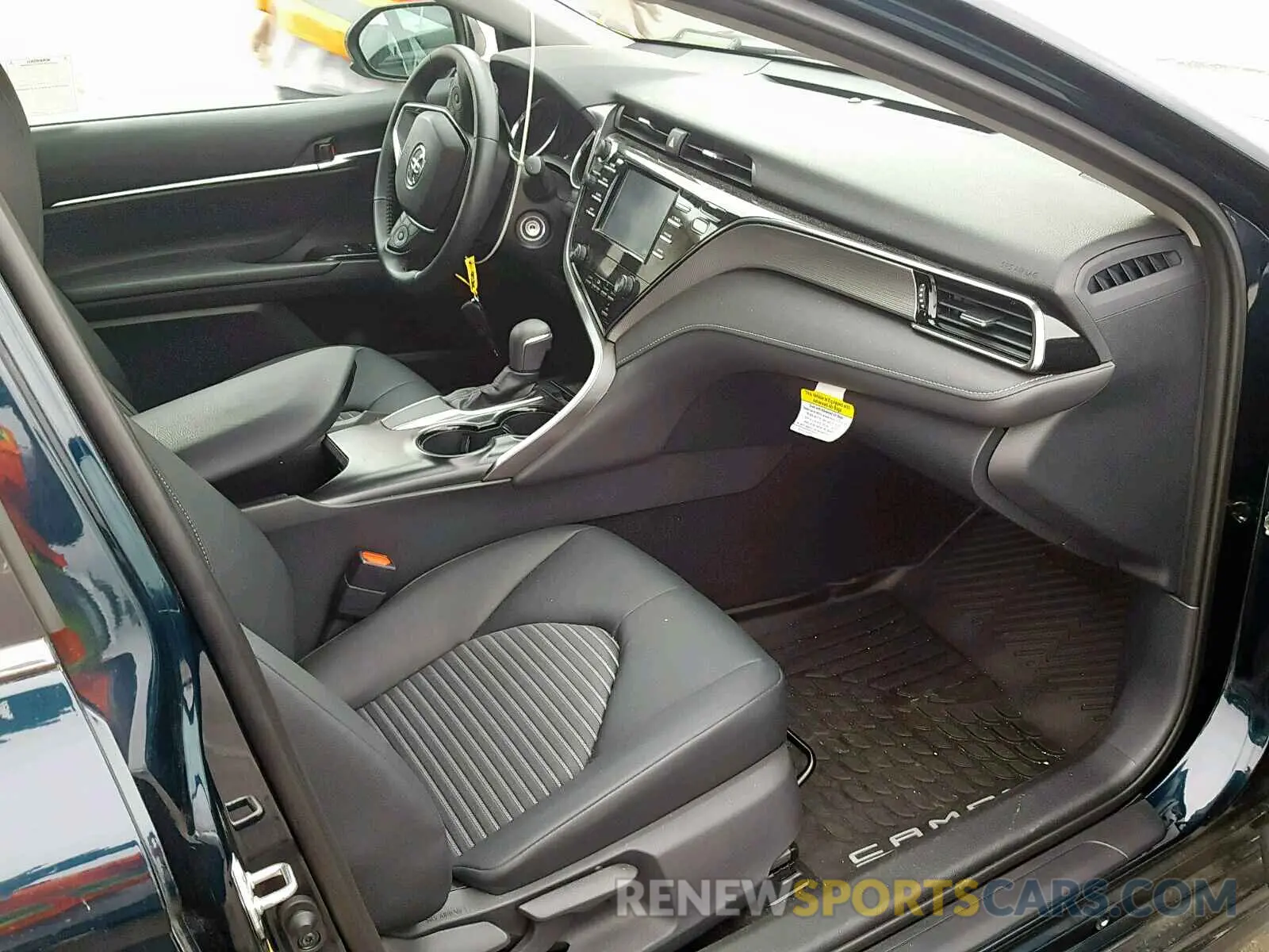 5 Photograph of a damaged car 4T1B11HK9KU708370 TOYOTA CAMRY 2019