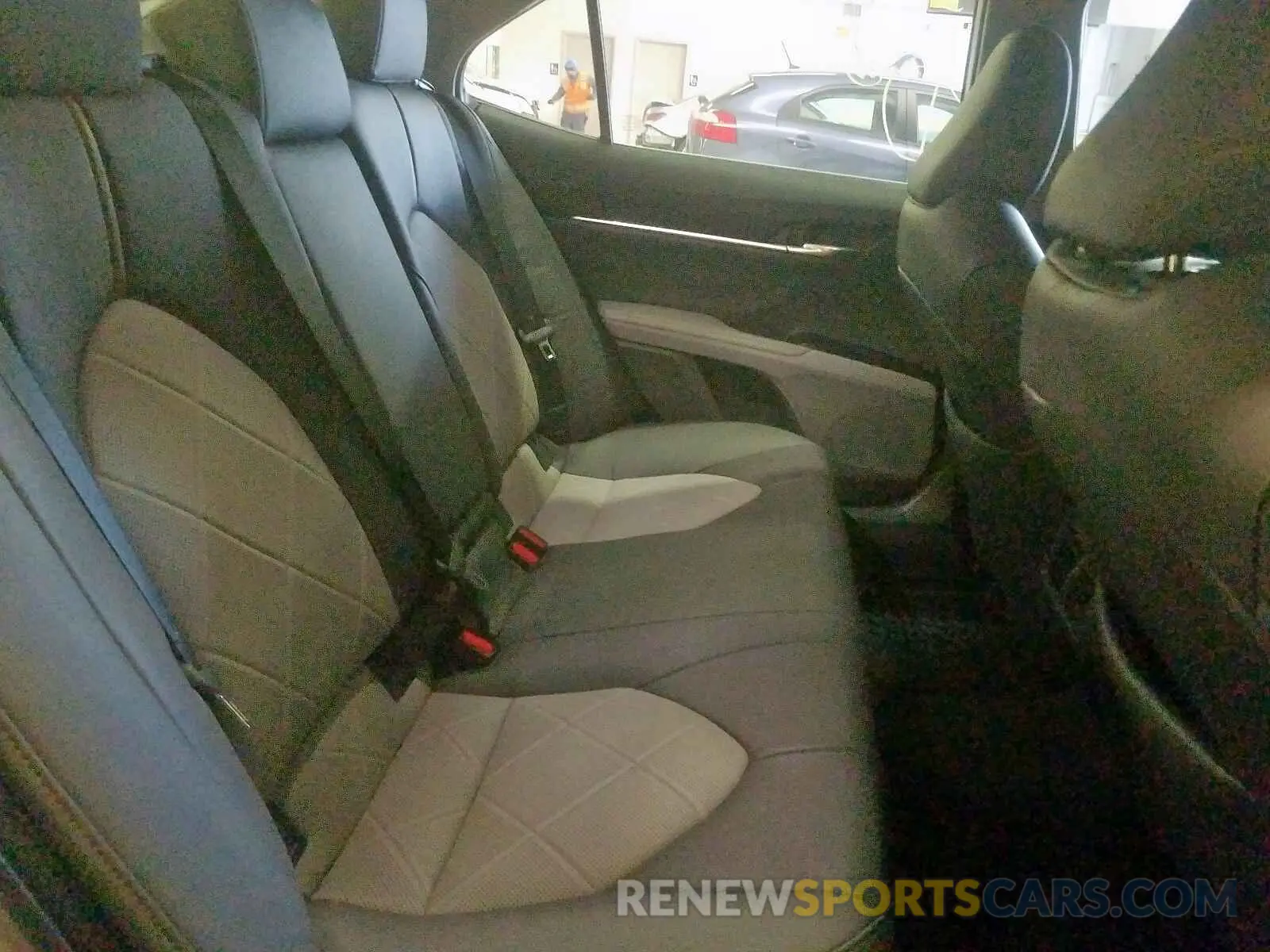 6 Photograph of a damaged car 4T1B11HK9KU711527 TOYOTA CAMRY 2019