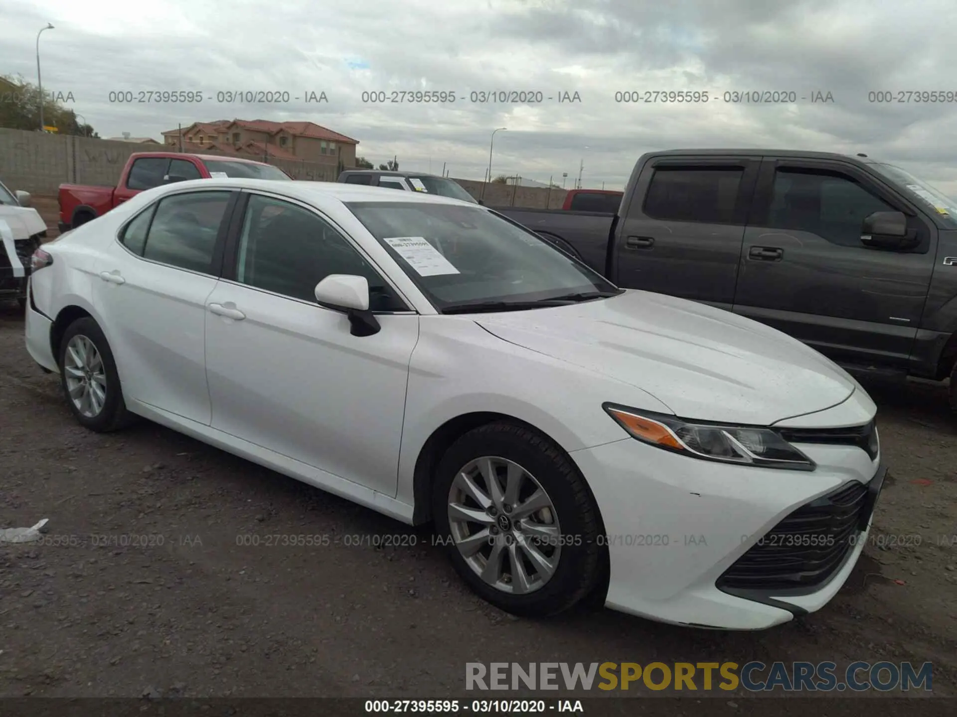 1 Photograph of a damaged car 4T1B11HK9KU729543 TOYOTA CAMRY 2019