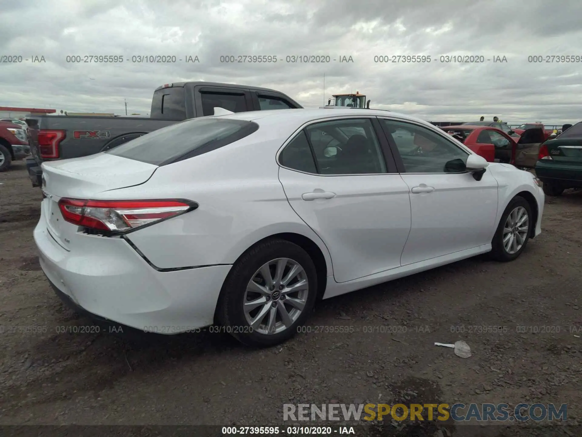 4 Photograph of a damaged car 4T1B11HK9KU729543 TOYOTA CAMRY 2019