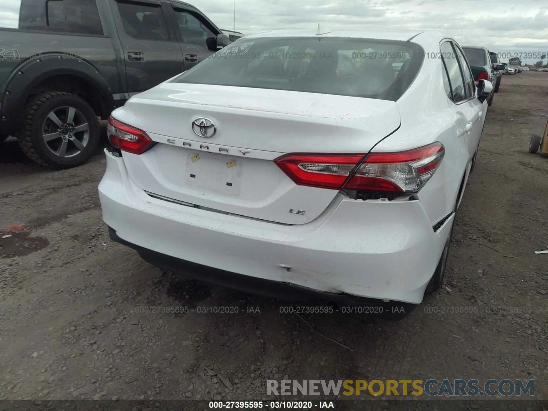 6 Photograph of a damaged car 4T1B11HK9KU729543 TOYOTA CAMRY 2019