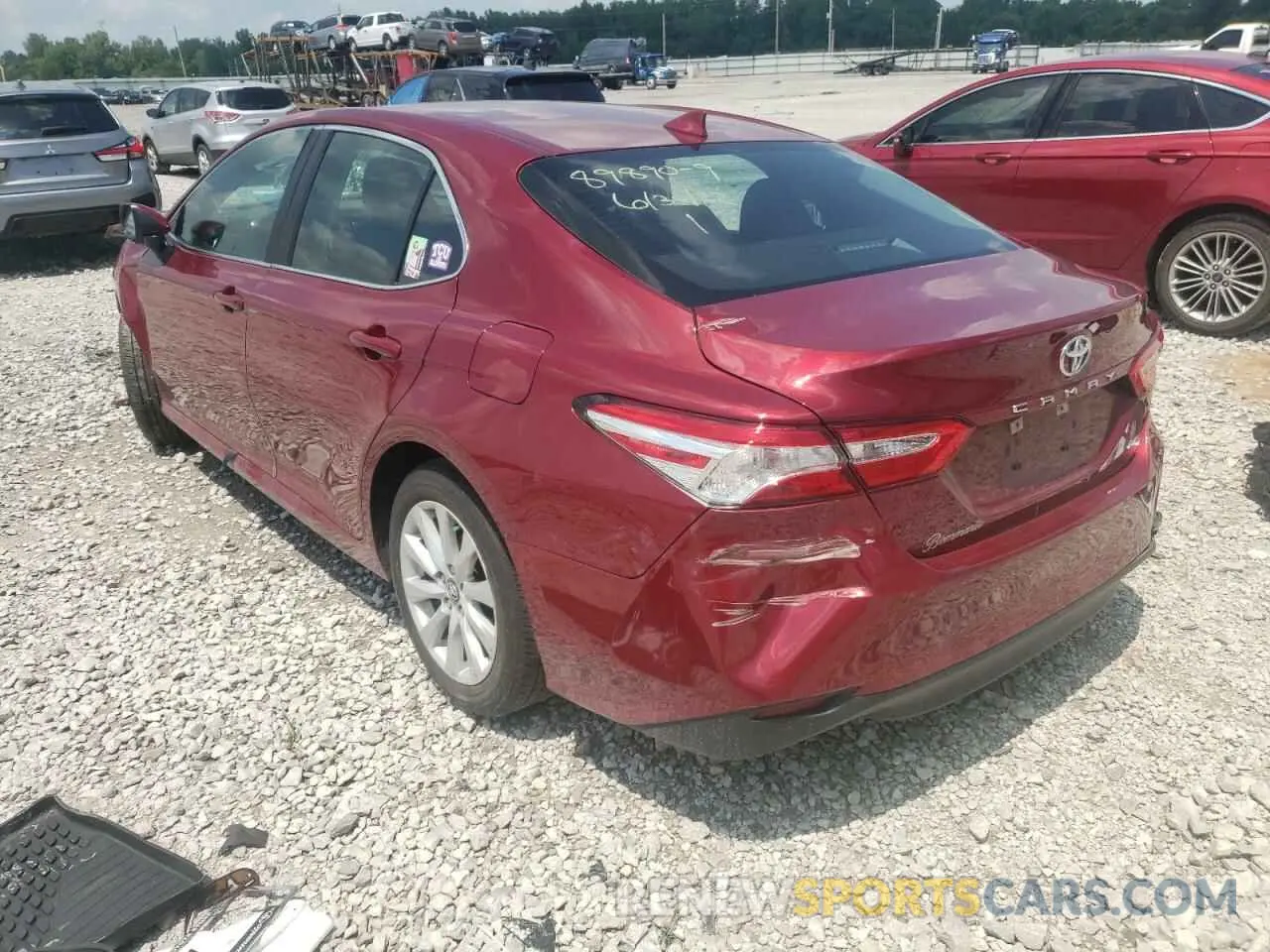 3 Фотография поврежденного автомобиля 4T1B11HK9KU737769 TOYOTA CAMRY 2019