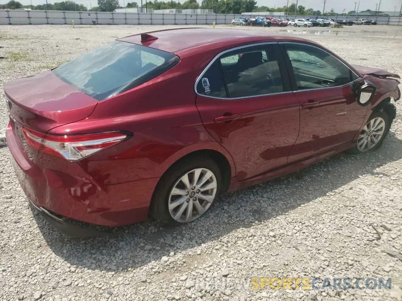 4 Фотография поврежденного автомобиля 4T1B11HK9KU737769 TOYOTA CAMRY 2019