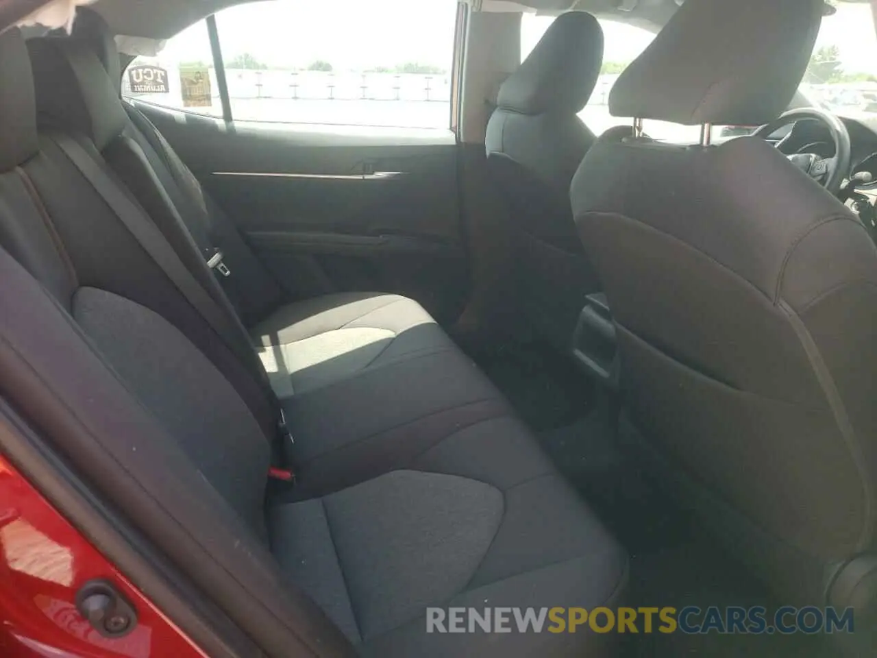 6 Фотография поврежденного автомобиля 4T1B11HK9KU737769 TOYOTA CAMRY 2019