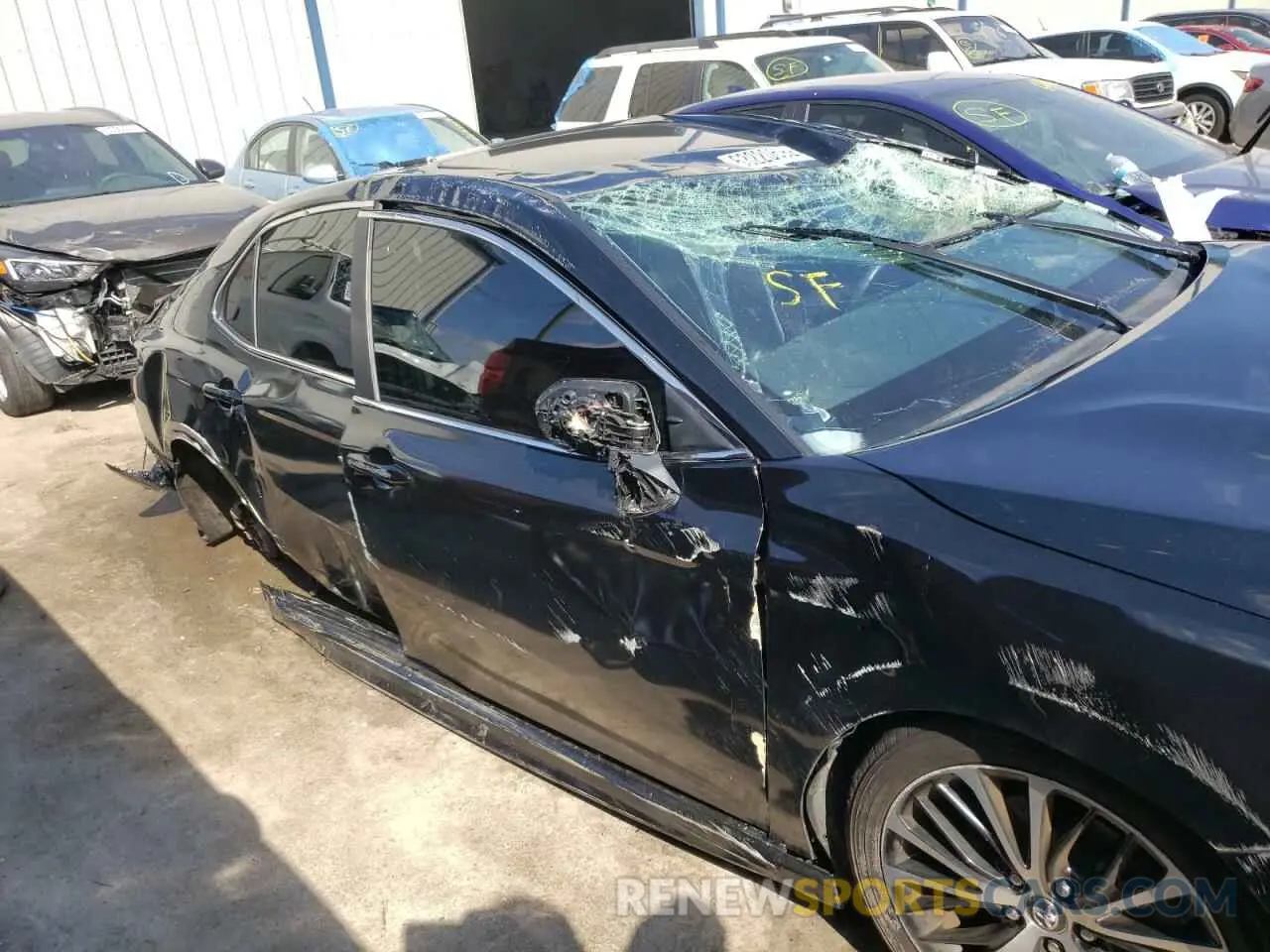 10 Photograph of a damaged car 4T1B11HK9KU740896 TOYOTA CAMRY 2019