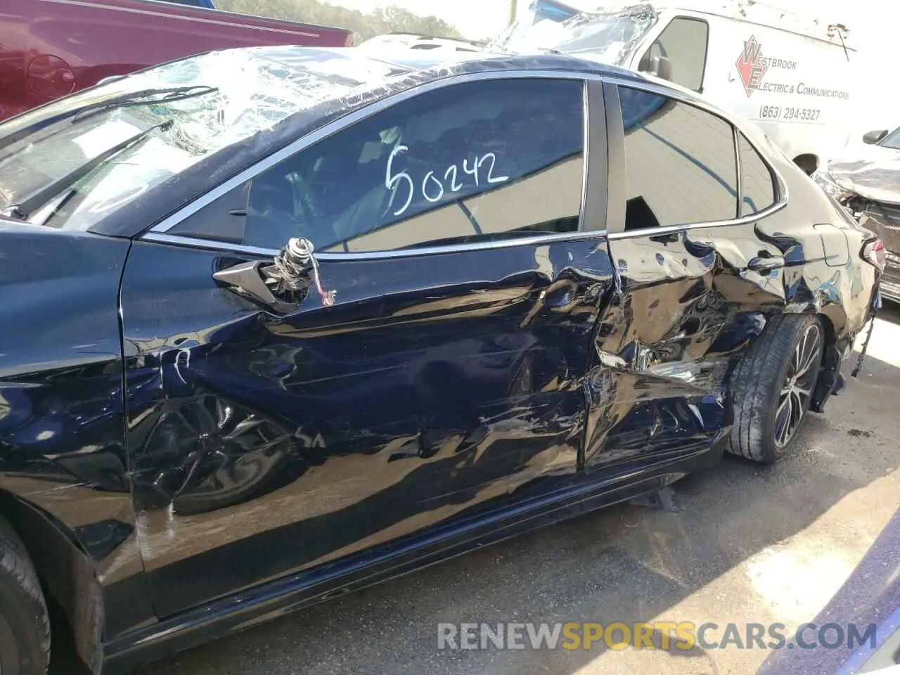 9 Photograph of a damaged car 4T1B11HK9KU740896 TOYOTA CAMRY 2019