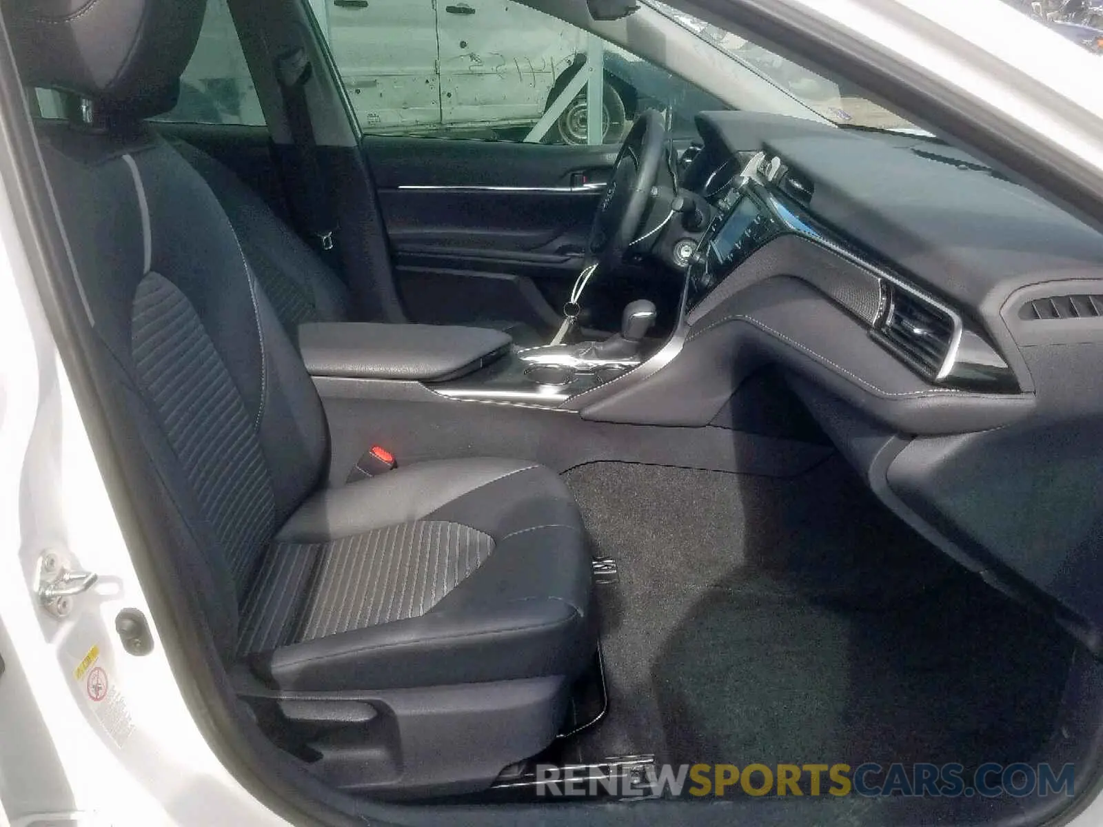 5 Photograph of a damaged car 4T1B11HK9KU763787 TOYOTA CAMRY 2019
