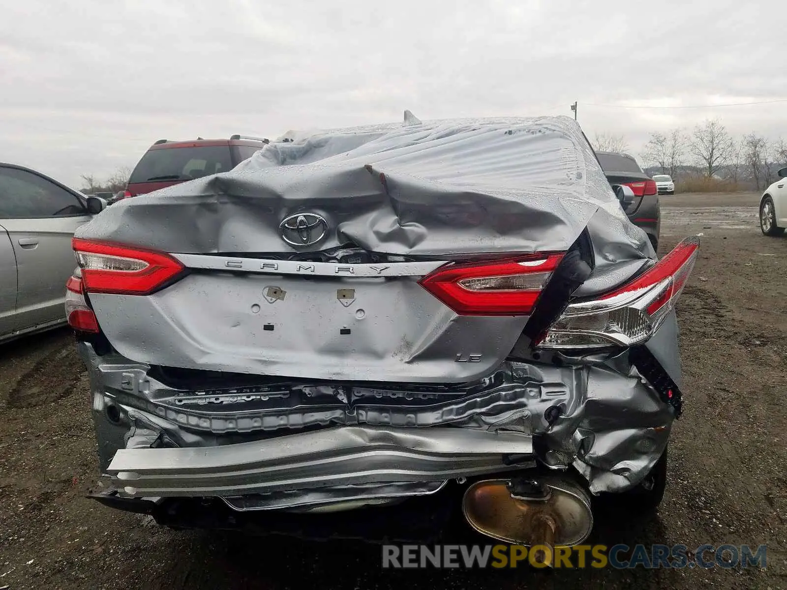 9 Photograph of a damaged car 4T1B11HK9KU789032 TOYOTA CAMRY 2019