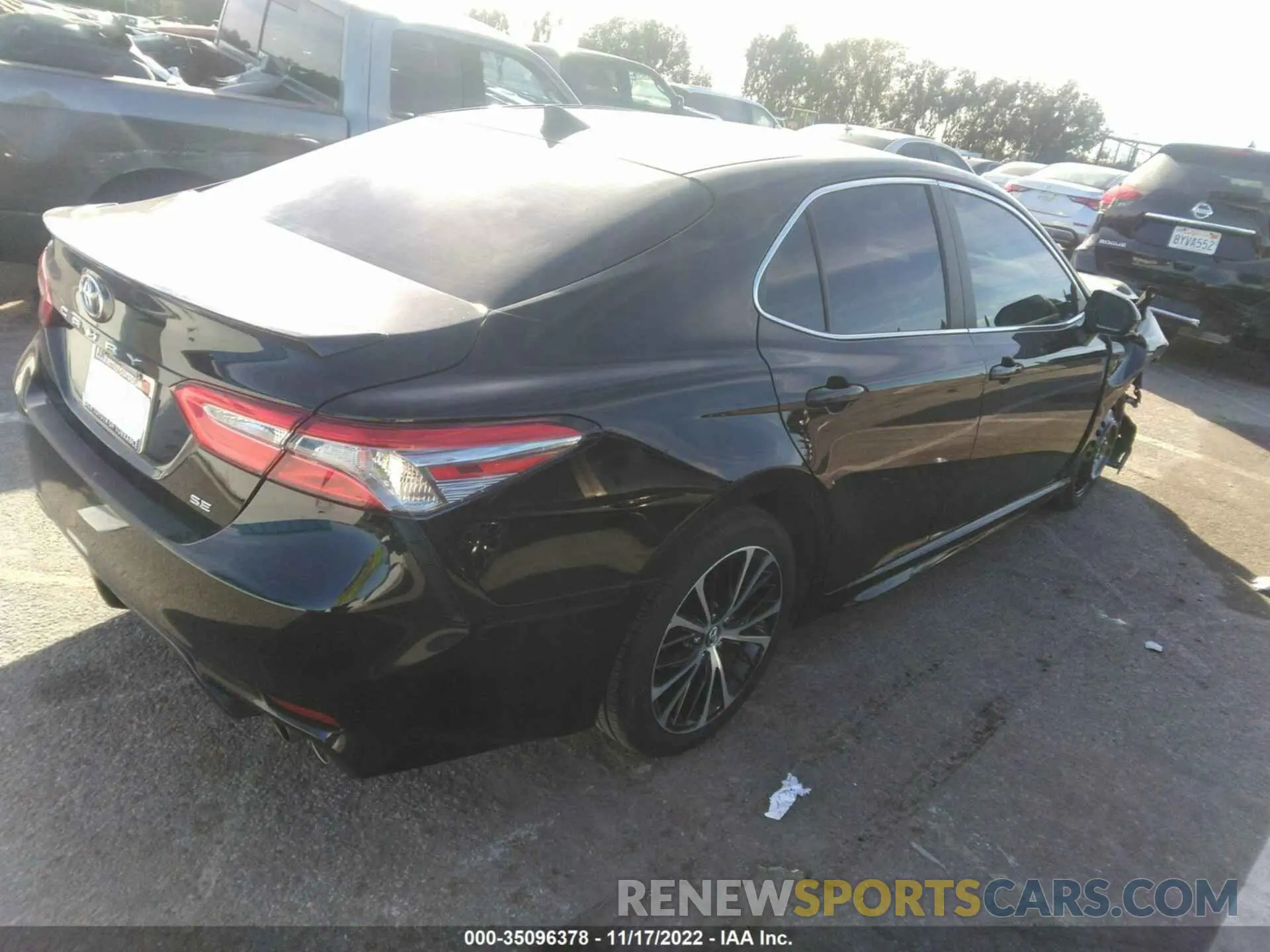 4 Photograph of a damaged car 4T1B11HK9KU792500 TOYOTA CAMRY 2019