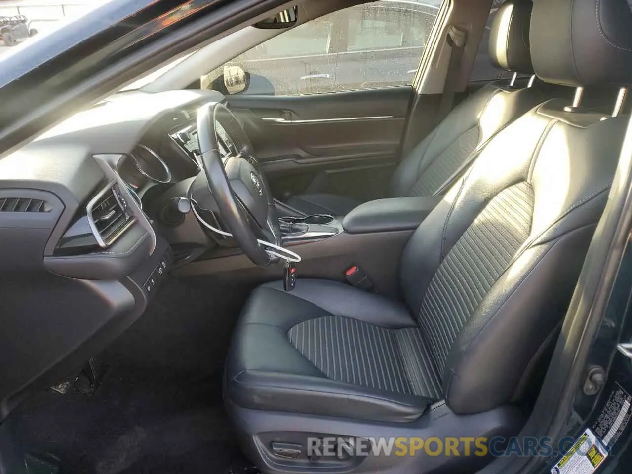 7 Photograph of a damaged car 4T1B11HK9KU795347 TOYOTA CAMRY 2019