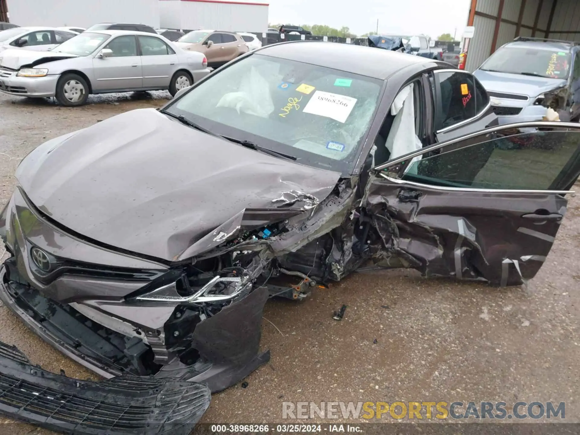 6 Photograph of a damaged car 4T1B11HK9KU804435 TOYOTA CAMRY 2019