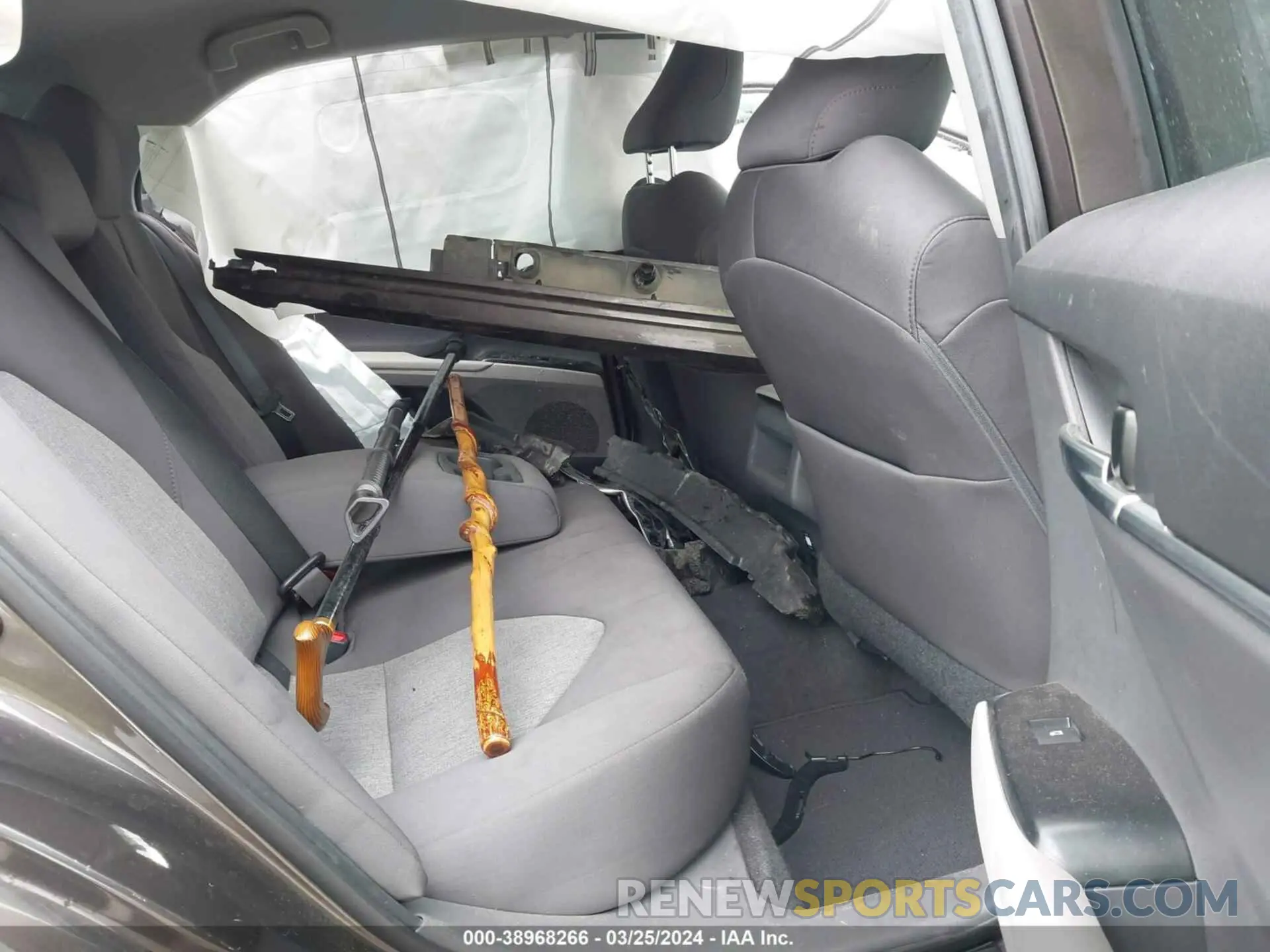 8 Photograph of a damaged car 4T1B11HK9KU804435 TOYOTA CAMRY 2019