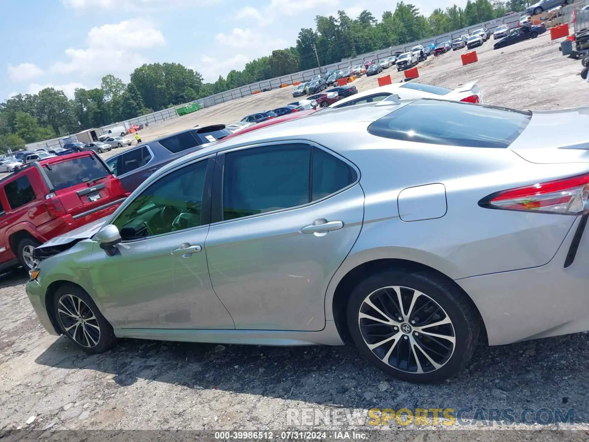 14 Photograph of a damaged car 4T1B11HK9KU812728 TOYOTA CAMRY 2019