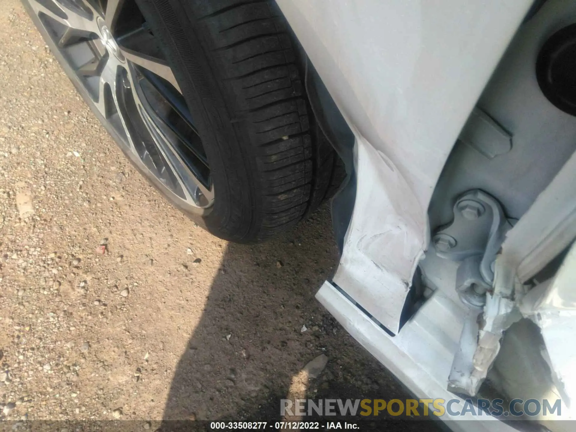 12 Фотография поврежденного автомобиля 4T1B11HK9KU824636 TOYOTA CAMRY 2019