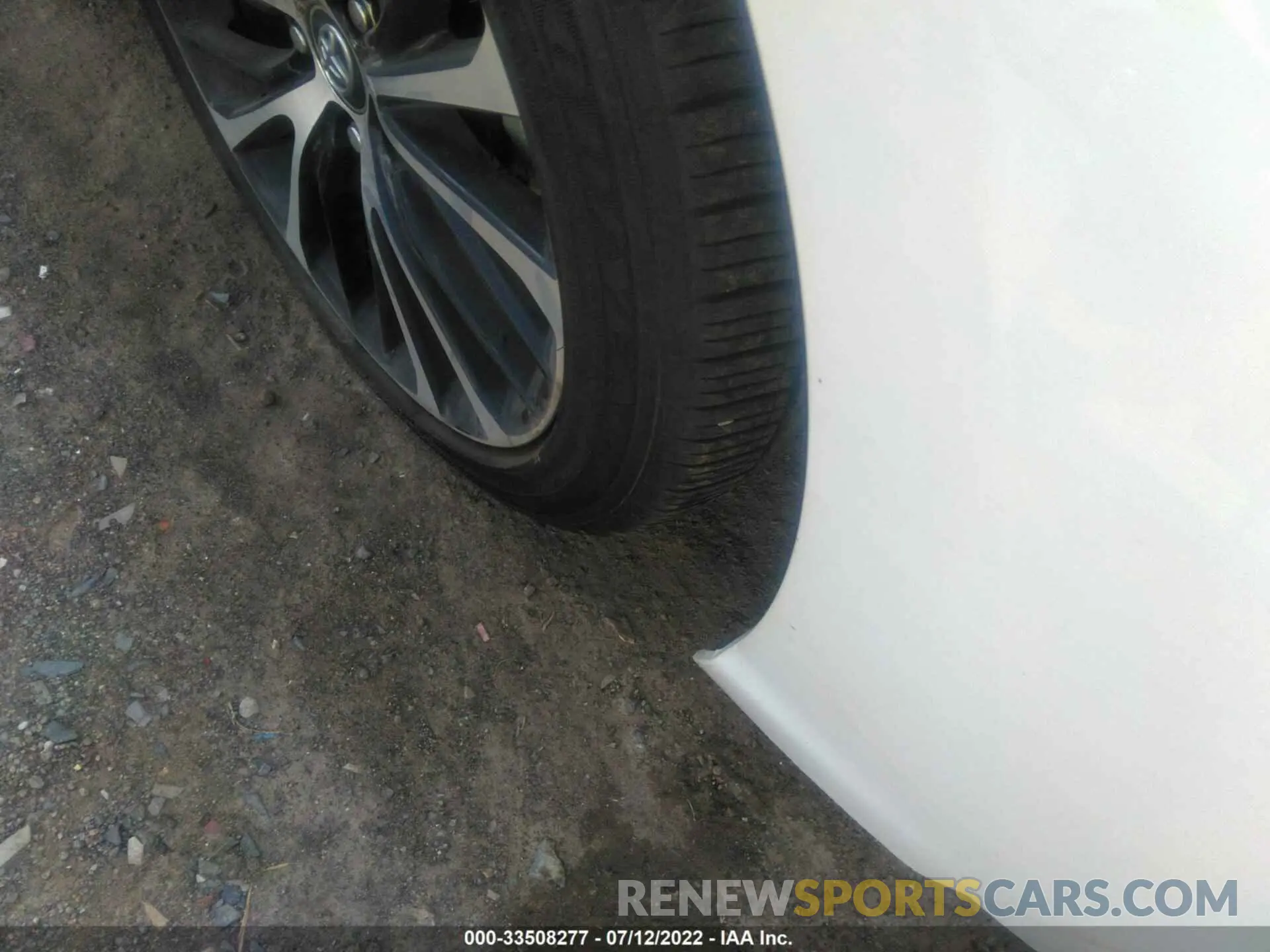 14 Фотография поврежденного автомобиля 4T1B11HK9KU824636 TOYOTA CAMRY 2019
