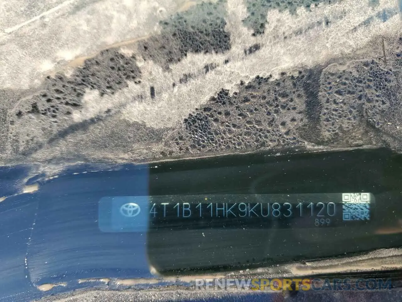 12 Photograph of a damaged car 4T1B11HK9KU831120 TOYOTA CAMRY 2019