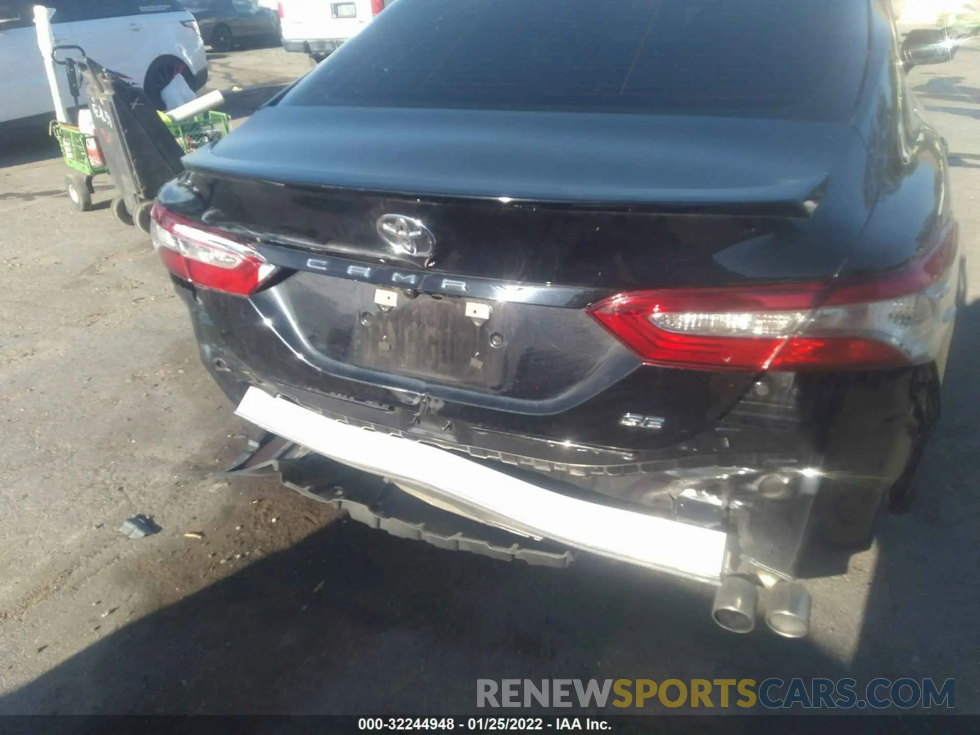 6 Photograph of a damaged car 4T1B11HK9KU836043 TOYOTA CAMRY 2019