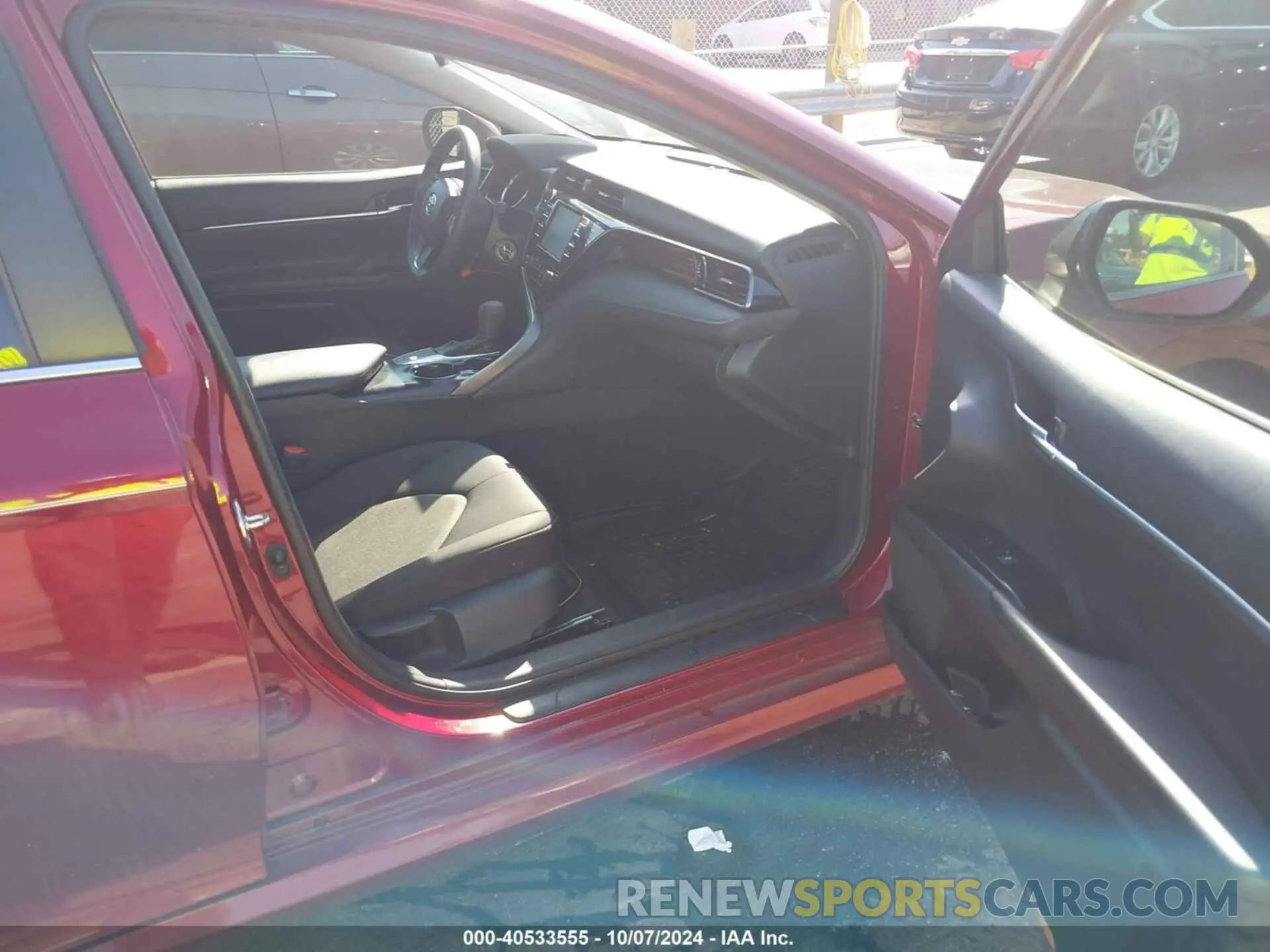 5 Photograph of a damaged car 4T1B11HK9KU845180 TOYOTA CAMRY 2019