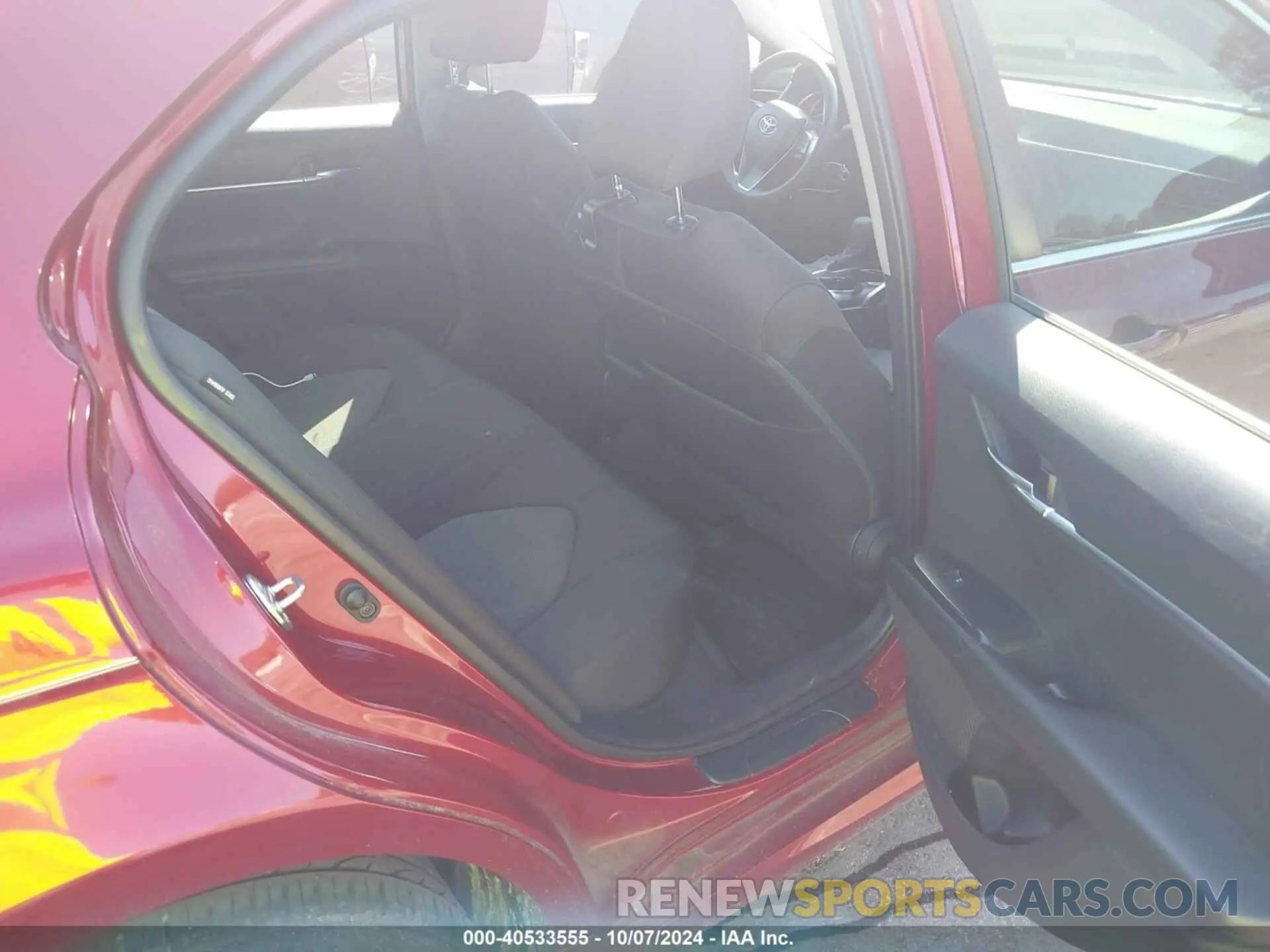 8 Photograph of a damaged car 4T1B11HK9KU845180 TOYOTA CAMRY 2019