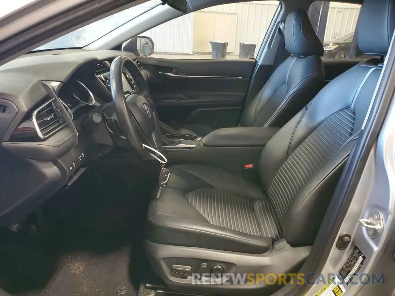 7 Фотография поврежденного автомобиля 4T1B11HK9KU847365 TOYOTA CAMRY 2019