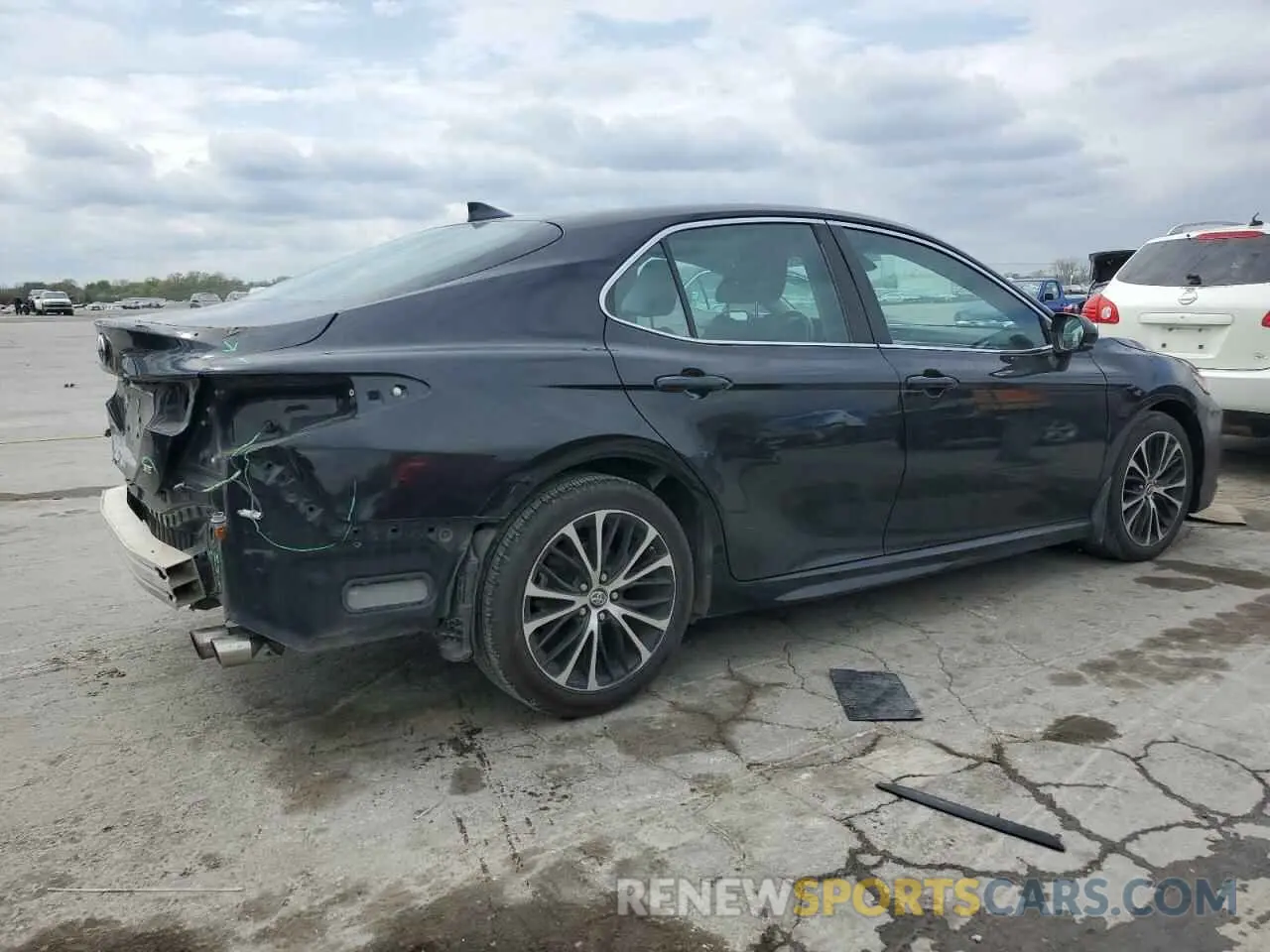 3 Photograph of a damaged car 4T1B11HK9KU849620 TOYOTA CAMRY 2019