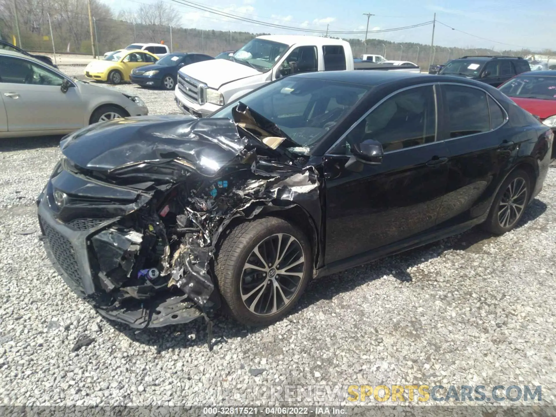 2 Photograph of a damaged car 4T1B11HK9KU851660 TOYOTA CAMRY 2019