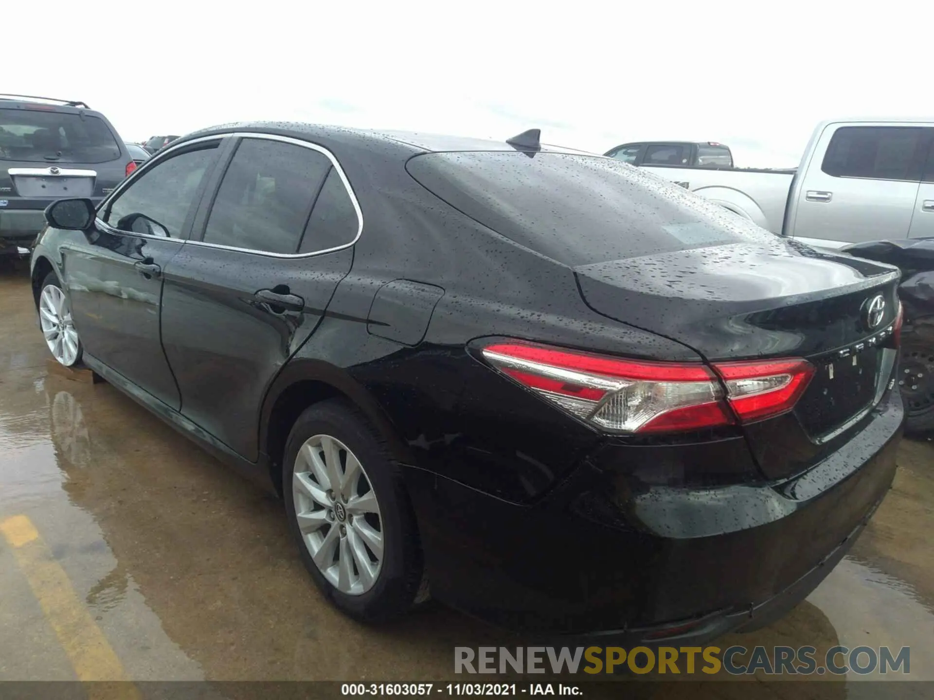 3 Фотография поврежденного автомобиля 4T1B11HK9KU852470 TOYOTA CAMRY 2019