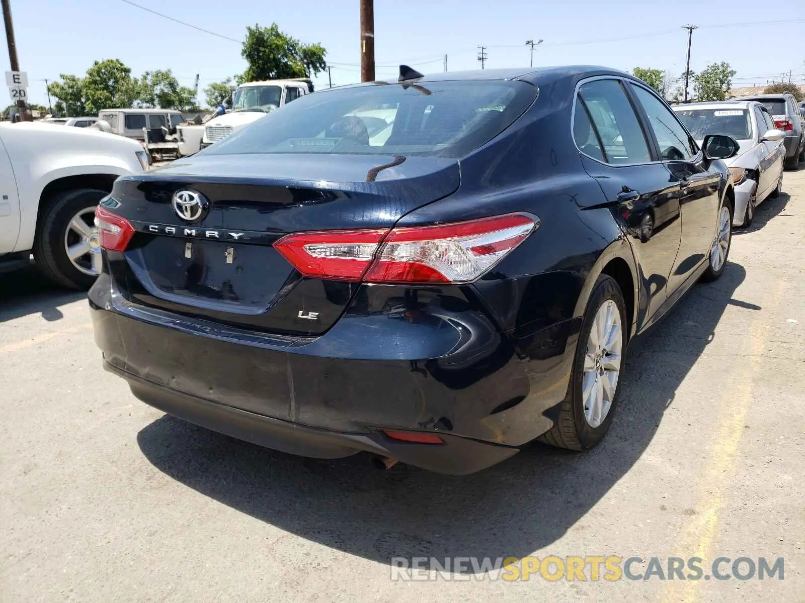 4 Photograph of a damaged car 4T1B11HK9KU854560 TOYOTA CAMRY 2019